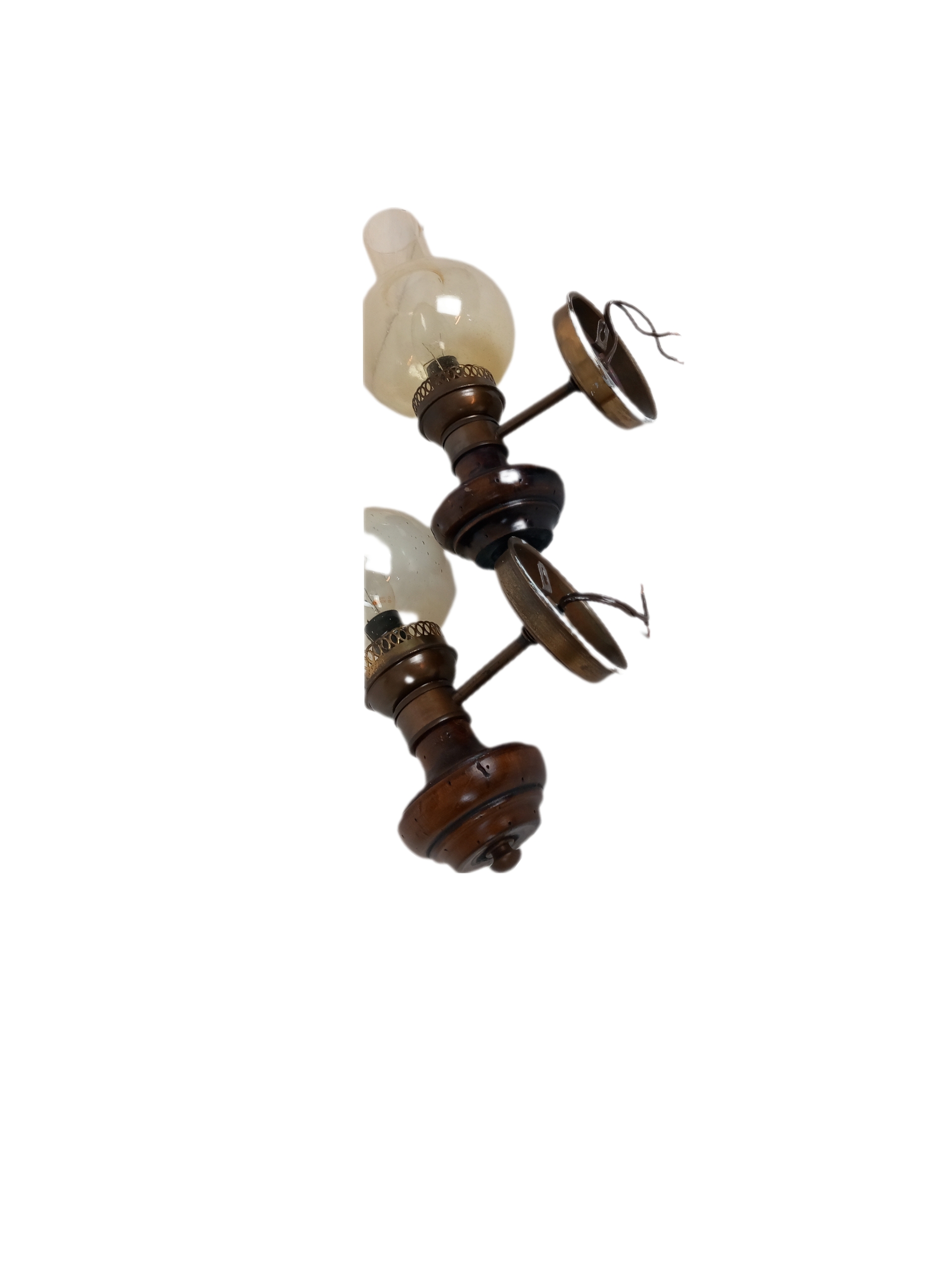 Voir photo 12 de Lot De Deux Lustre Vintage Avec Boule En Verre Et Bois Lot De Deux Lustre Vintage Avec Boule En Verre Et Bois Très bon état reconditionné photo 12