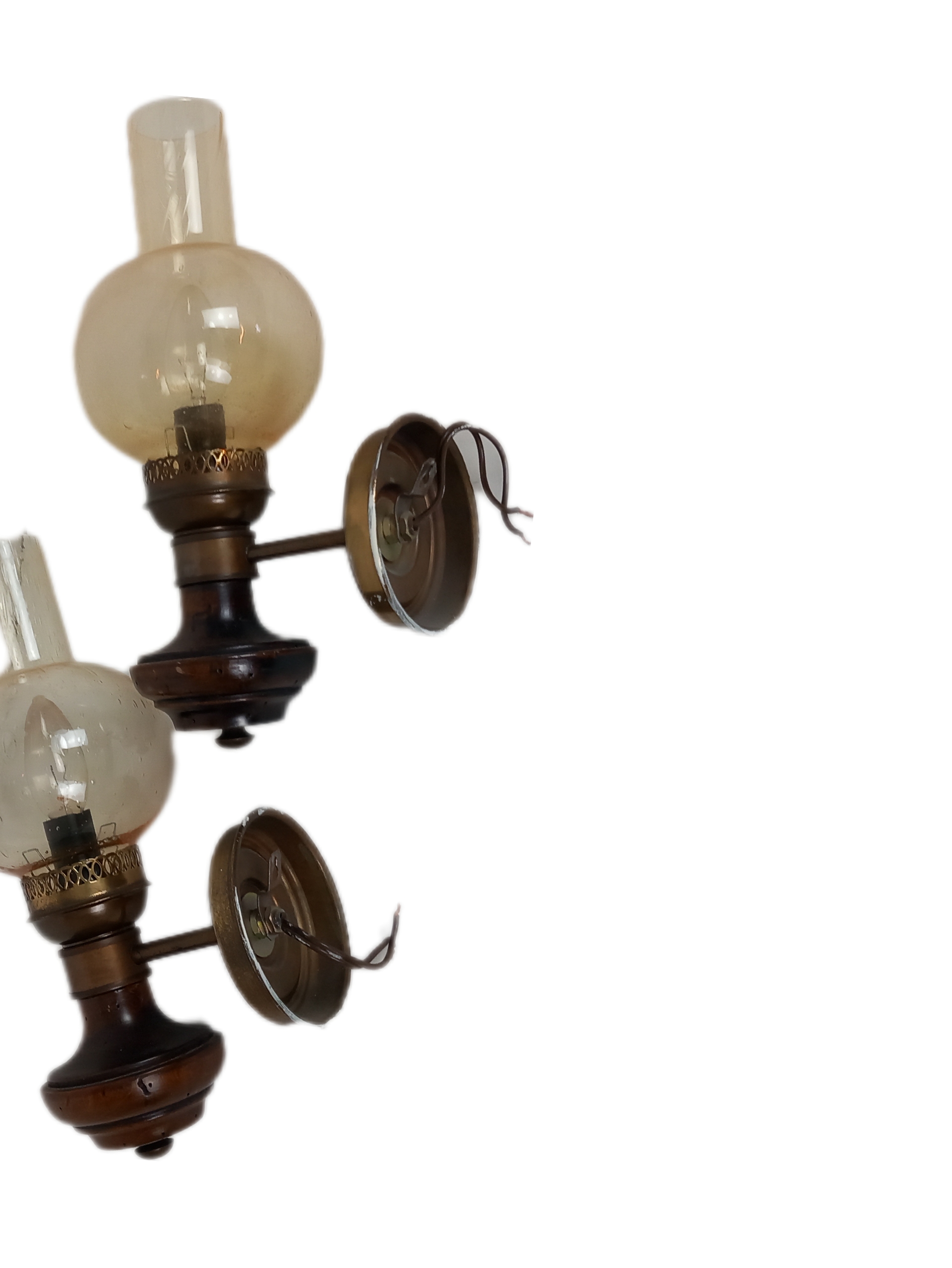 Voir photo 8 de Lot De Deux Lustre Vintage Avec Boule En Verre Et Bois Lot De Deux Lustre Vintage Avec Boule En Verre Et Bois Très bon état reconditionné photo 8