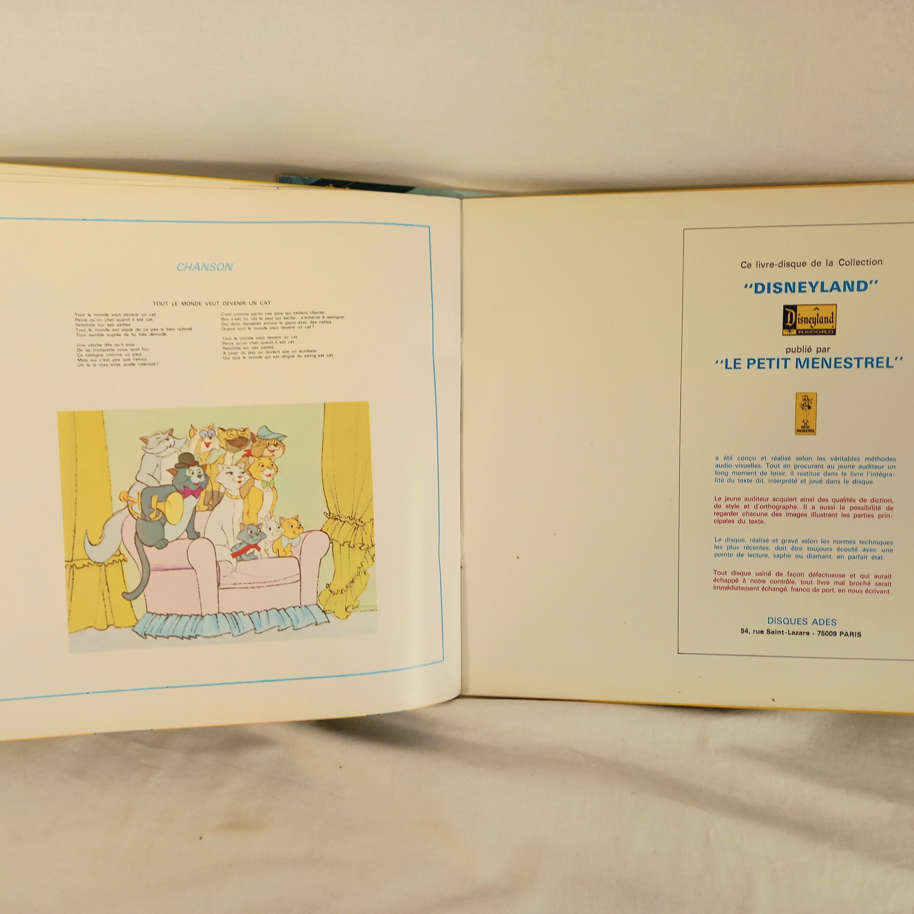 Voir photo 8 de Lot de deux vinyles Disney : "Basil" raconté par Roger Carel, 1986, et "Les aristochats" raconté par Louis de Funès, 1982 Lot de deux vinyles Disney : "Basil" raconté par Roger Carel, 1986, et "Les aristochats" raconté par Louis de Funès, 1982 Bon état reconditionné photo 8