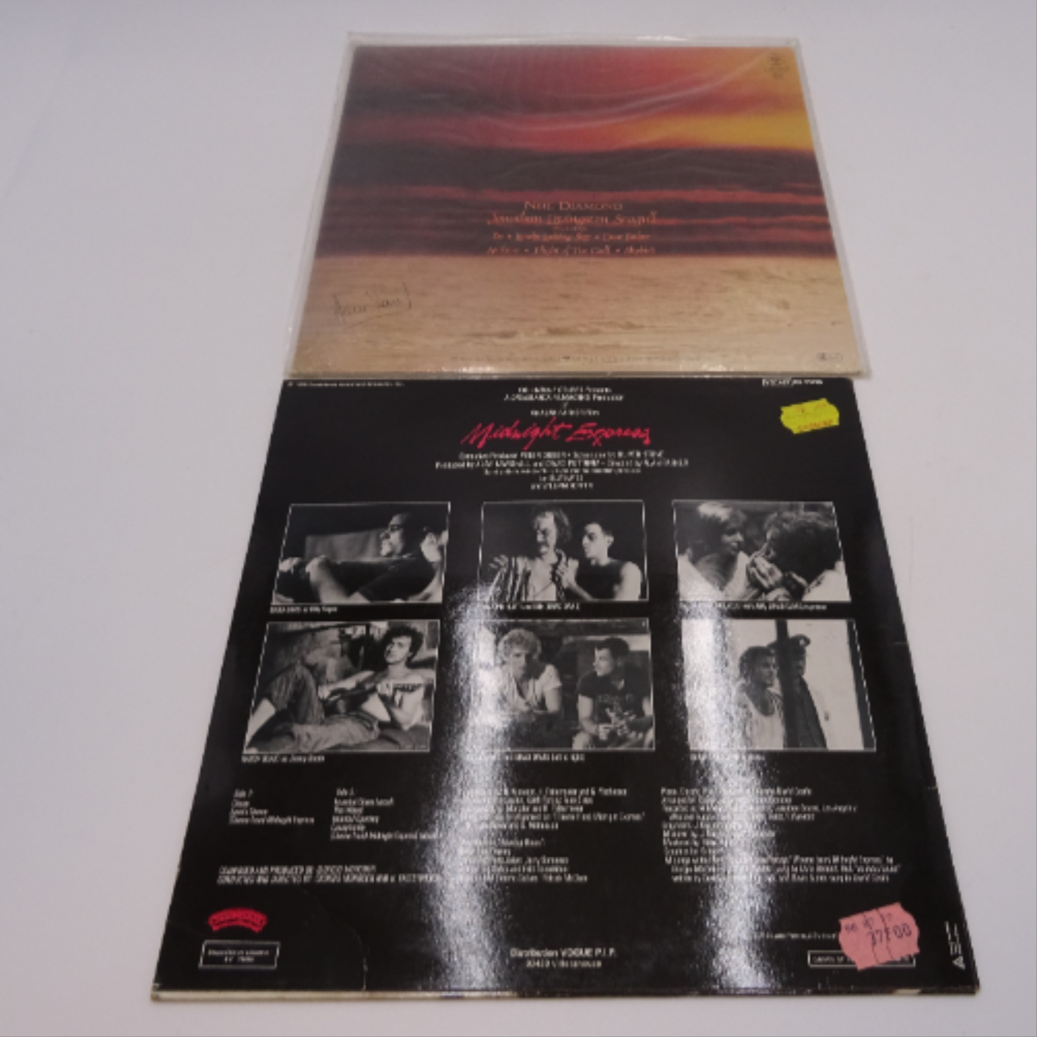 Voir photo 2 de Lot de deux vinyles OST " MIDNIGHT EXPRESS + JONATHAN LIVINGSTON SEAGULL " Lot de deux vinyles OST " MIDNIGHT EXPRESS + JONATHAN LIVINGSTON SEAGULL " reconditionné photo 2
