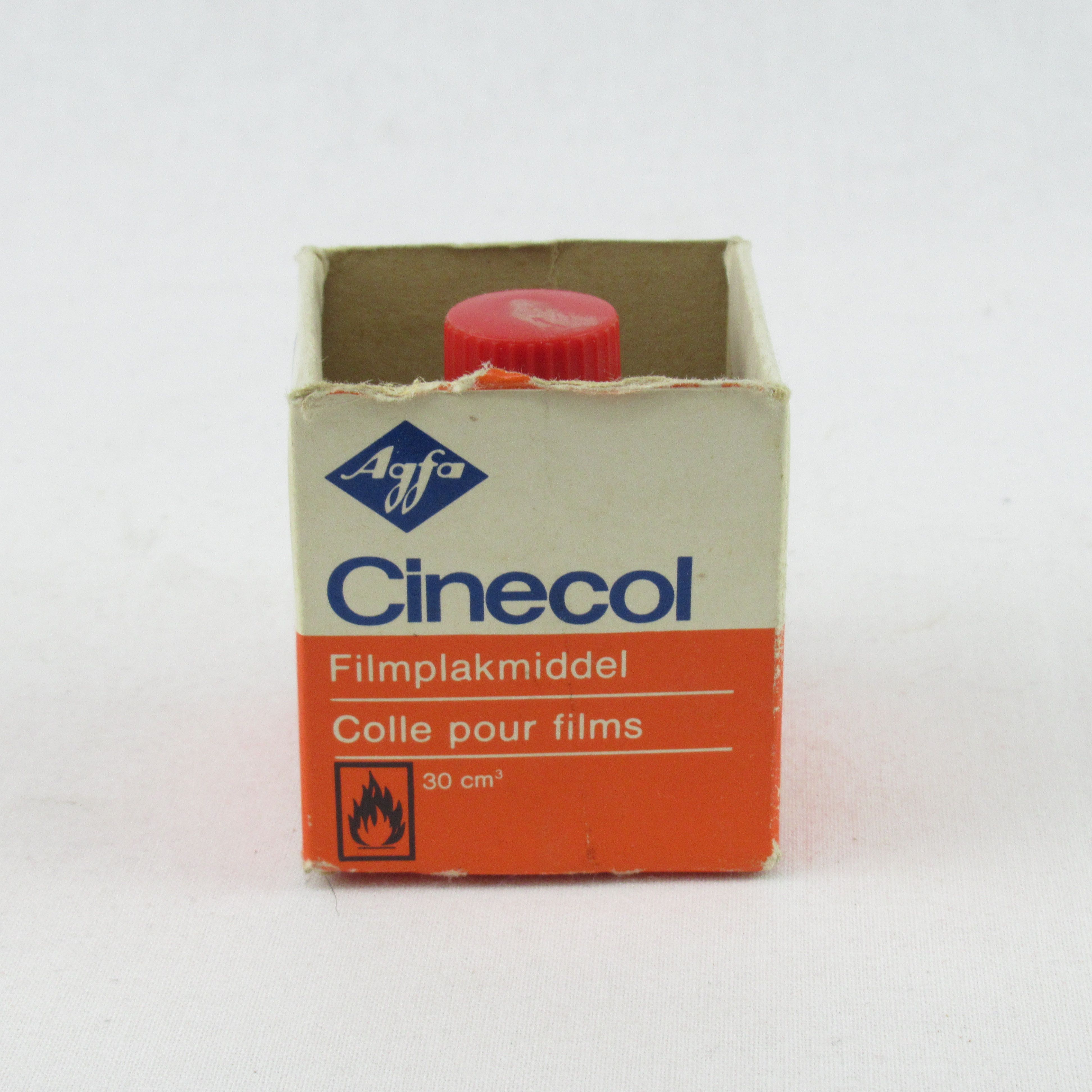 Voir photo 14 de Lot de matériel cinéma Super 8 (non-testé) Lot de matériel cinéma Super 8 (non-testé) reconditionné photo 14