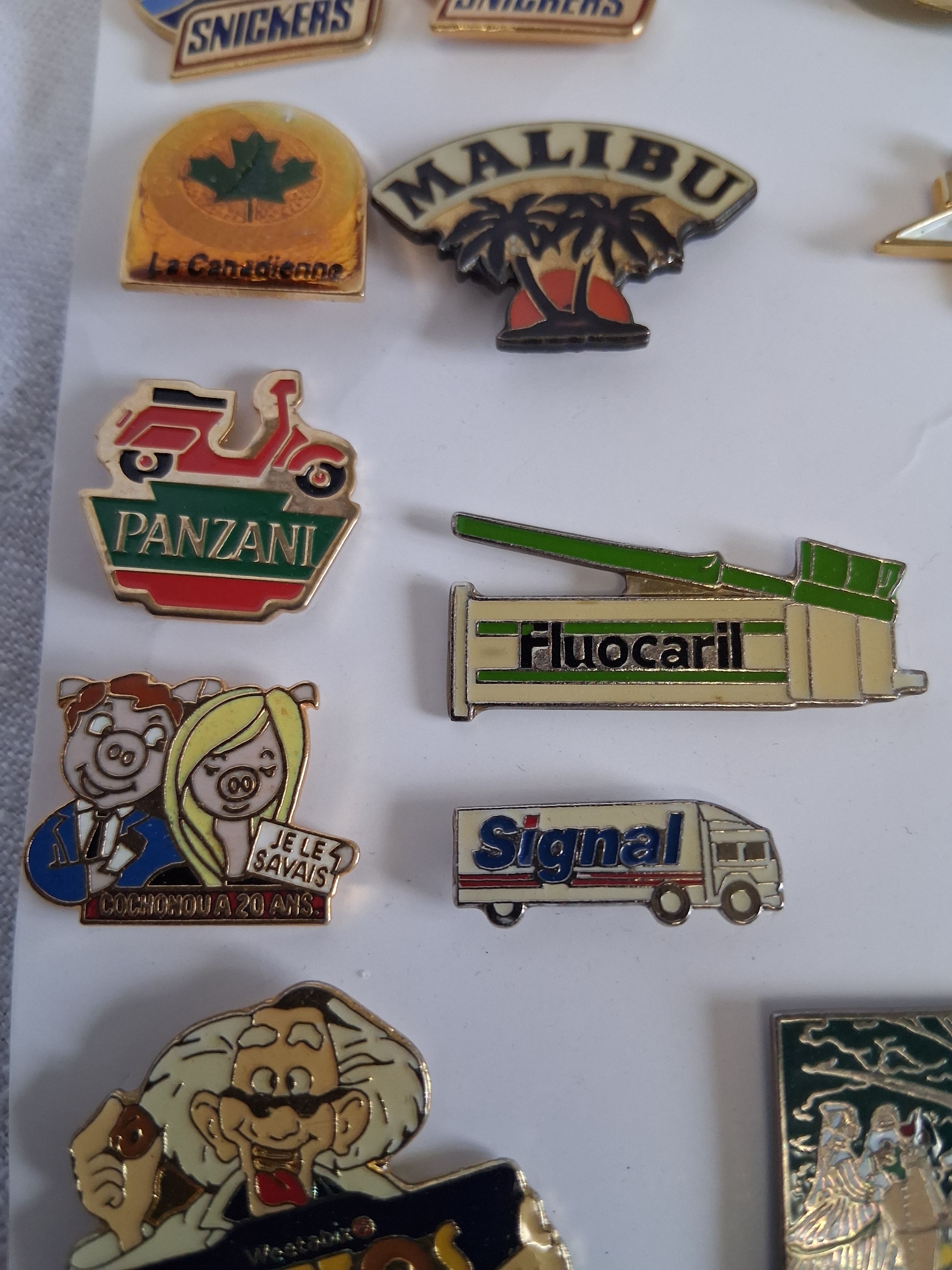 Voir photo 5 de Lot de pin's de marques Lot de pin's de marques Très bon état reconditionné photo 5