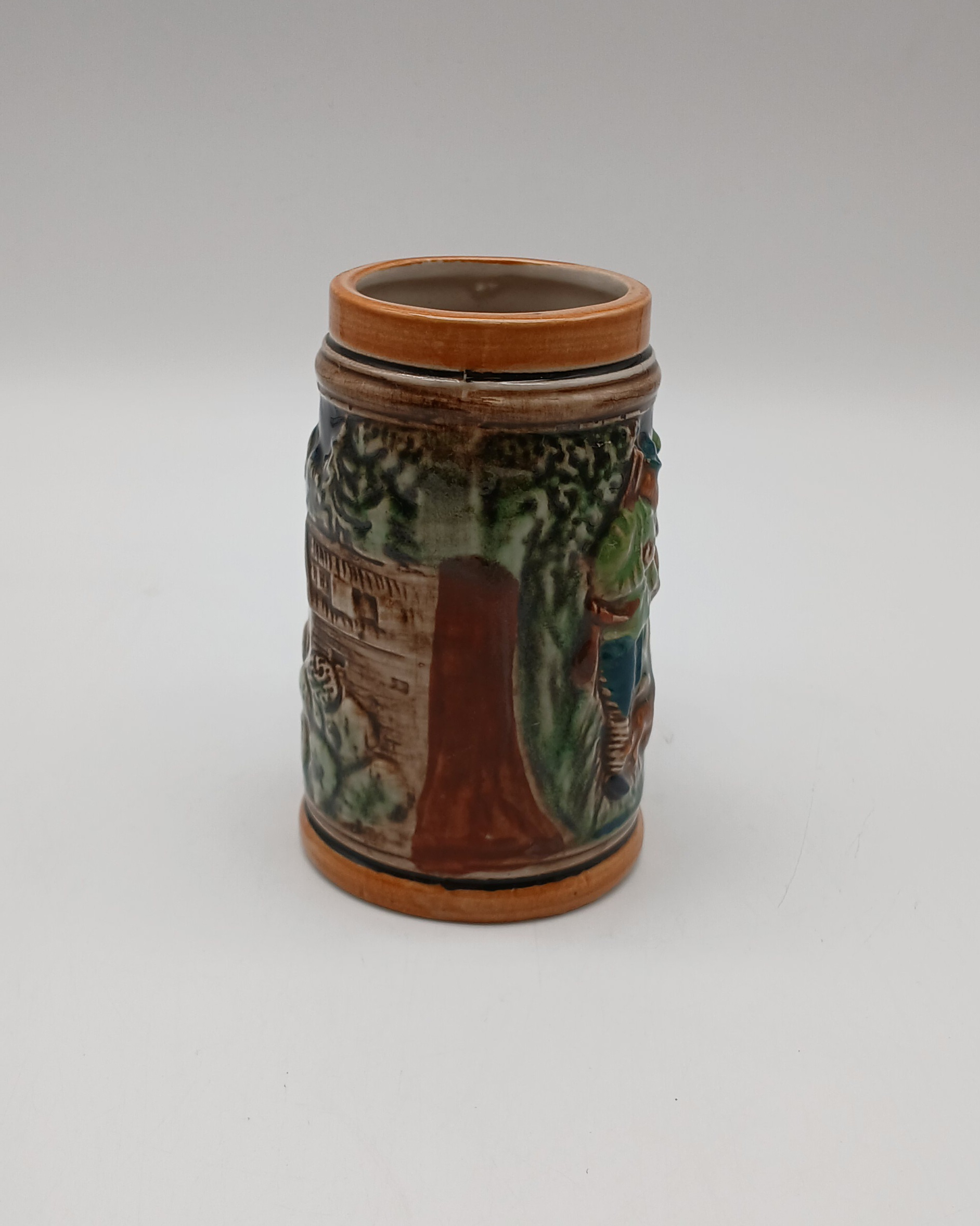 Voir photo 7 de Lot de quatre petites chopes à bière avec un cendrier en verre - Forêt noire - Allemagne Lot de quatre petites chopes à bière avec un cendrier en verre - Forêt noire - Allemagne Très bon état reconditionné photo 7