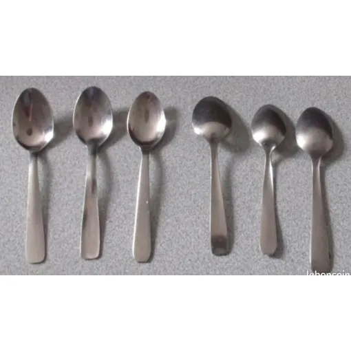 Lot De Six Petites Cuillères (14cm) En Inox Assorties Mais Pas Tout À Fait Identiques Bon état reconditionné disponible sur Rakuten