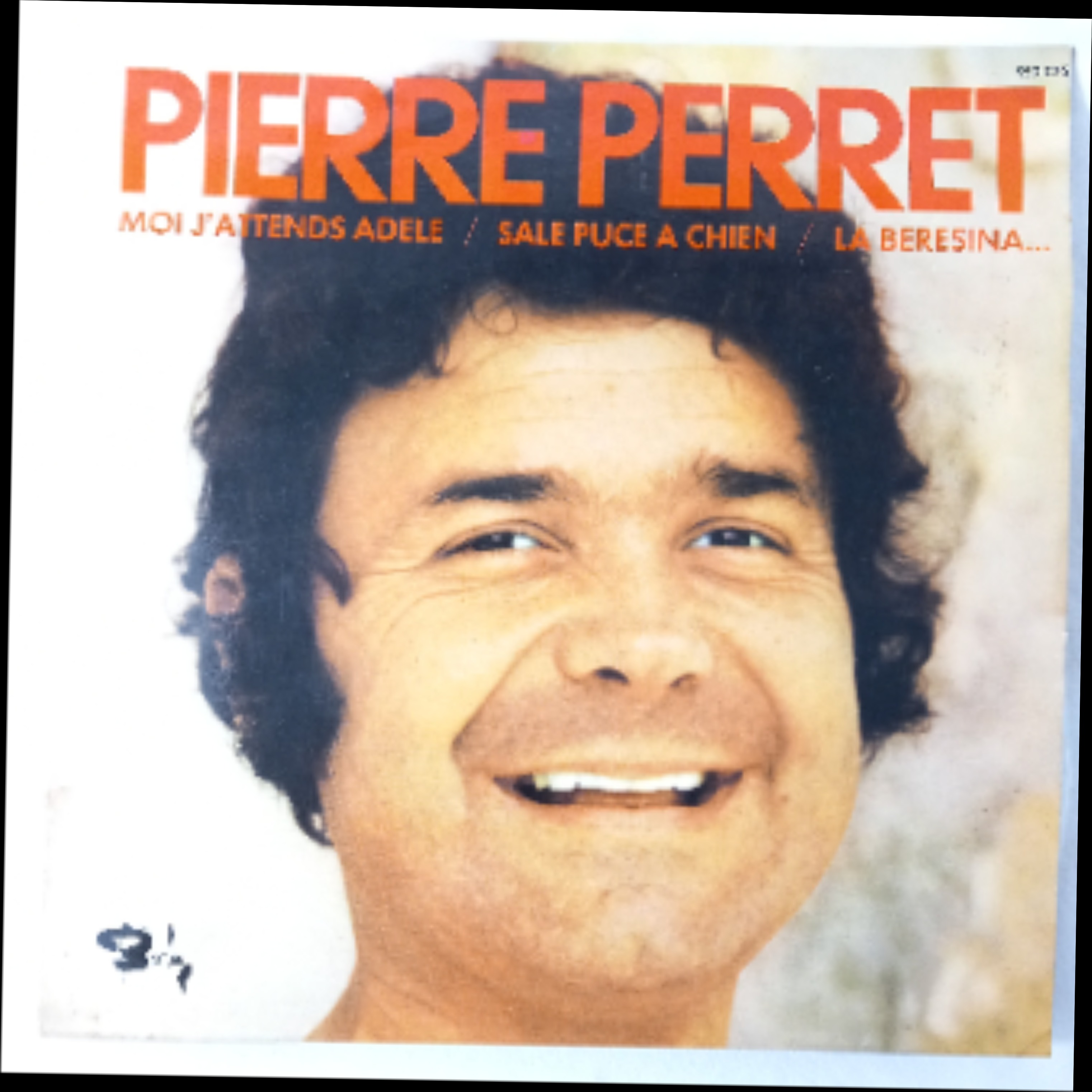 Voir photo 2 de Lot de six vinyles de Pierre Perret - un 33 tours et cinq 45 tours Lot de six vinyles de Pierre Perret - un 33 tours et cinq 45 tours Bon état reconditionné photo 2