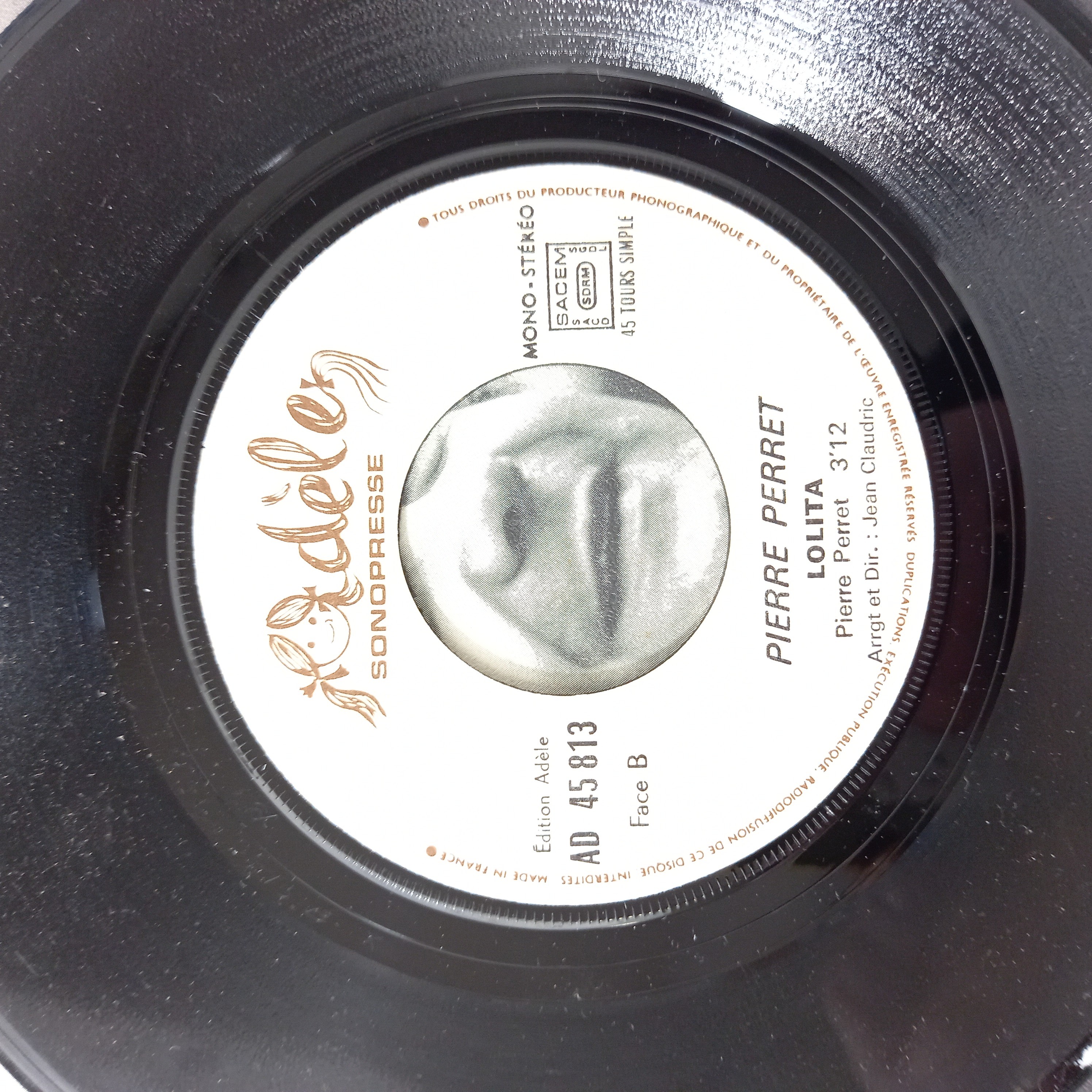 Voir photo 20 de Lot de six vinyles de Pierre Perret - un 33 tours et cinq 45 tours Lot de six vinyles de Pierre Perret - un 33 tours et cinq 45 tours Bon état reconditionné photo 20