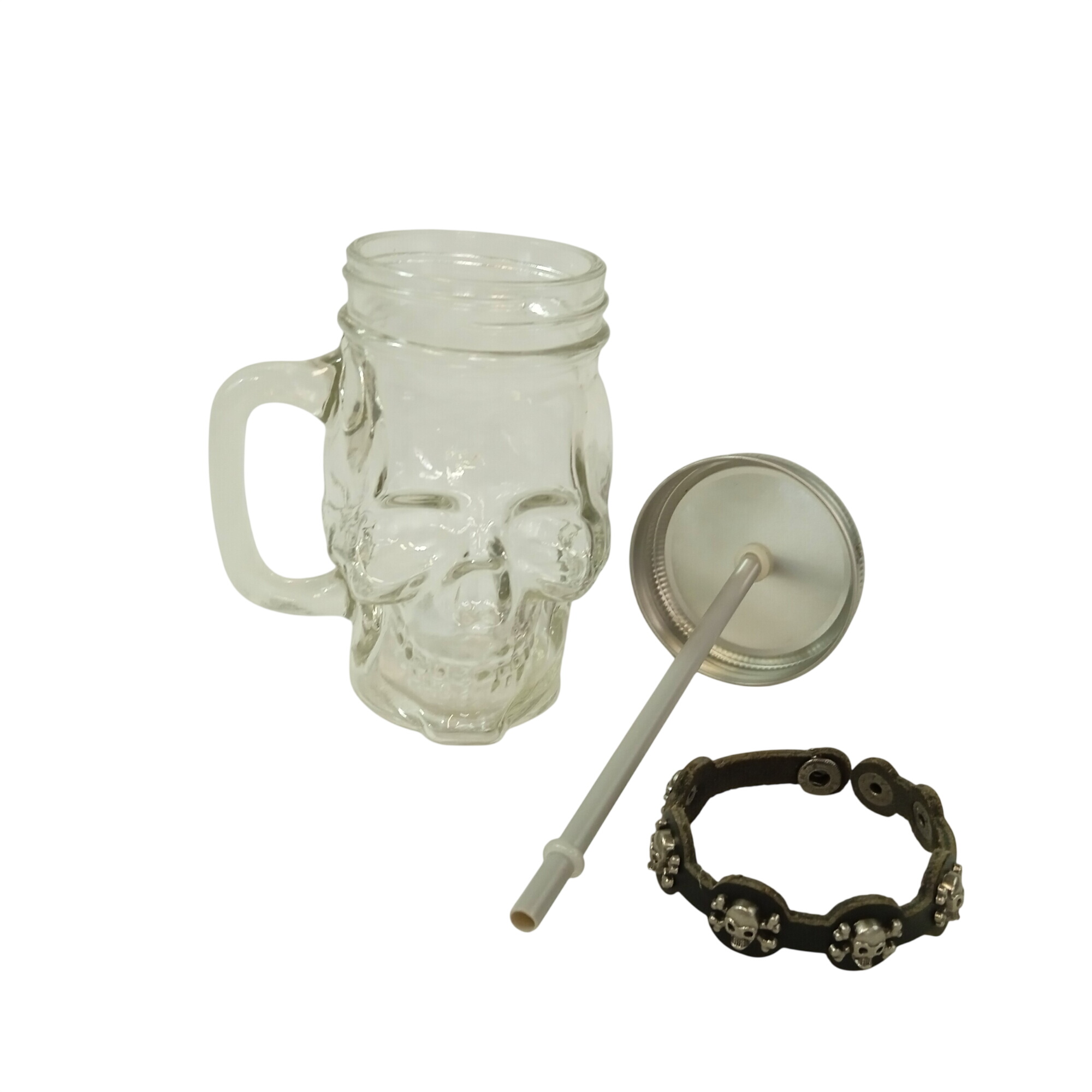 Lot de verre et bracelet en cuir "Tête de mort" Très bon état - 12,80 € Lot de verre et bracelet en cuir "Tête de mort" Très bon état reconditionné disponible sur Label Emmaüs