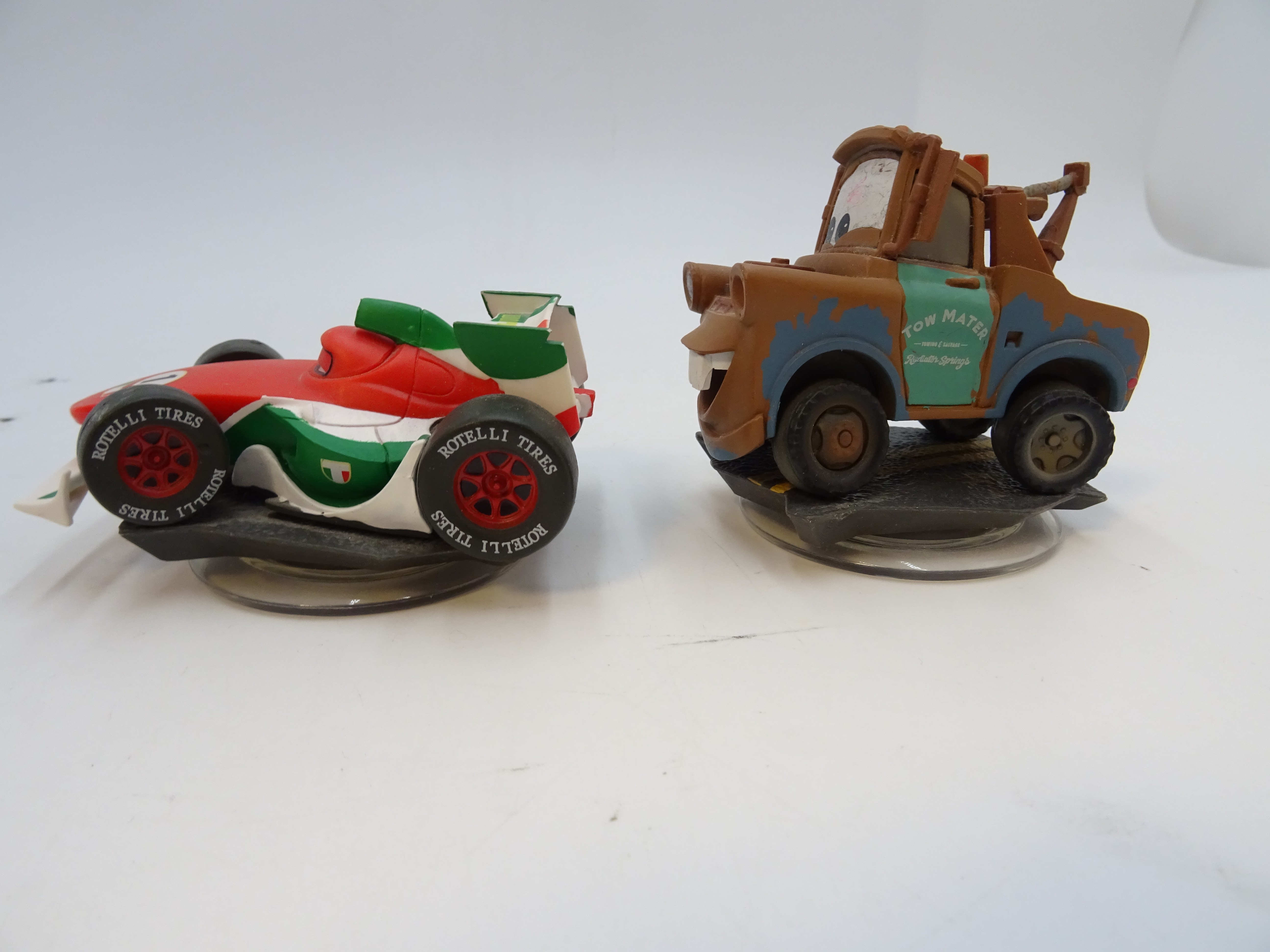 Voir photo 9 de Lot figurine Disney Infinty CARS. Lot figurine Disney Infinty CARS. Bon état reconditionné photo 9