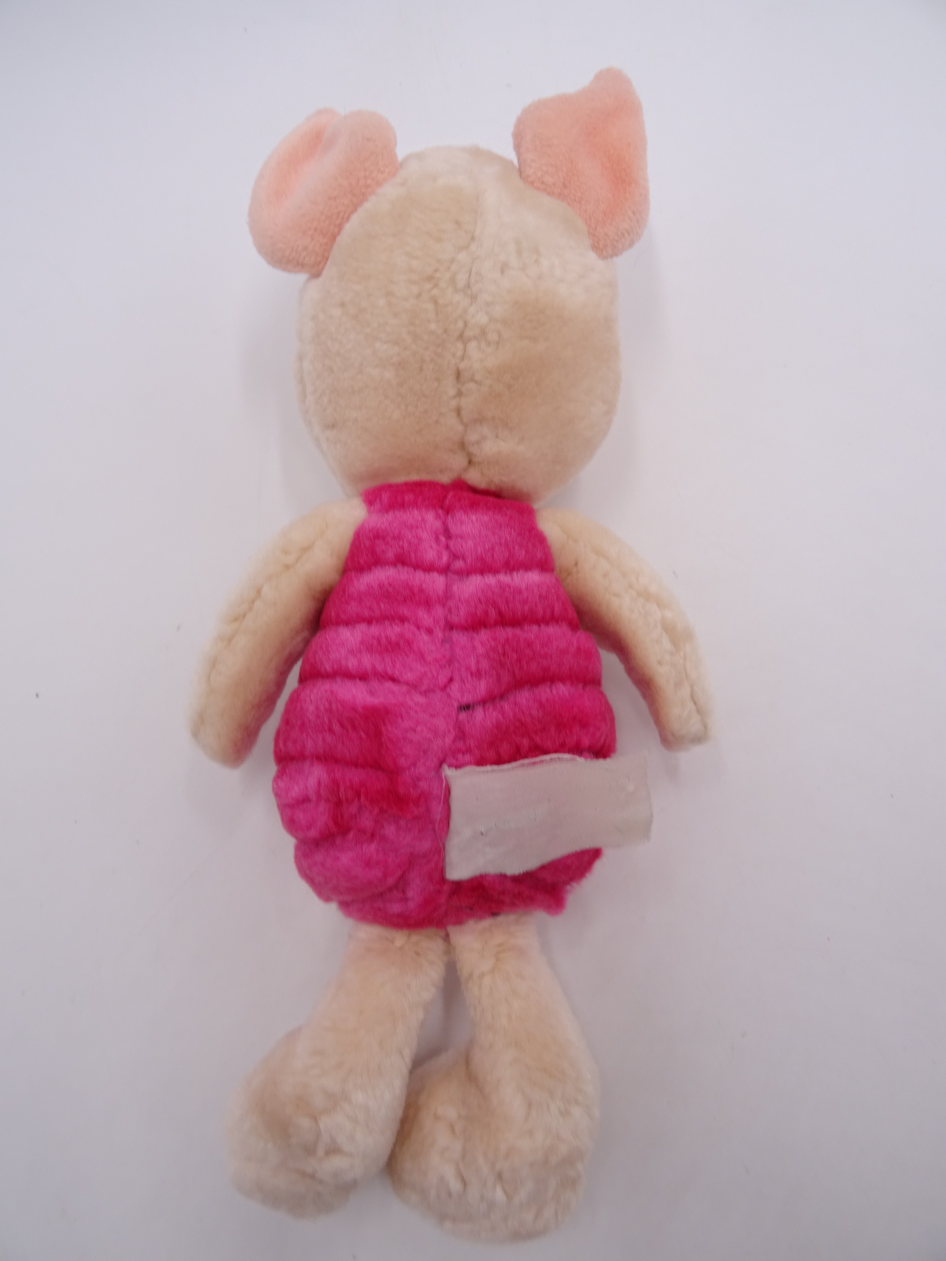 Voir photo 5 de Lot peluches Disney (Winnie, Bourriquet, Tigrou et Porcinet) Lot peluches Disney (Winnie, Bourriquet, Tigrou et Porcinet) État correct reconditionné photo 5