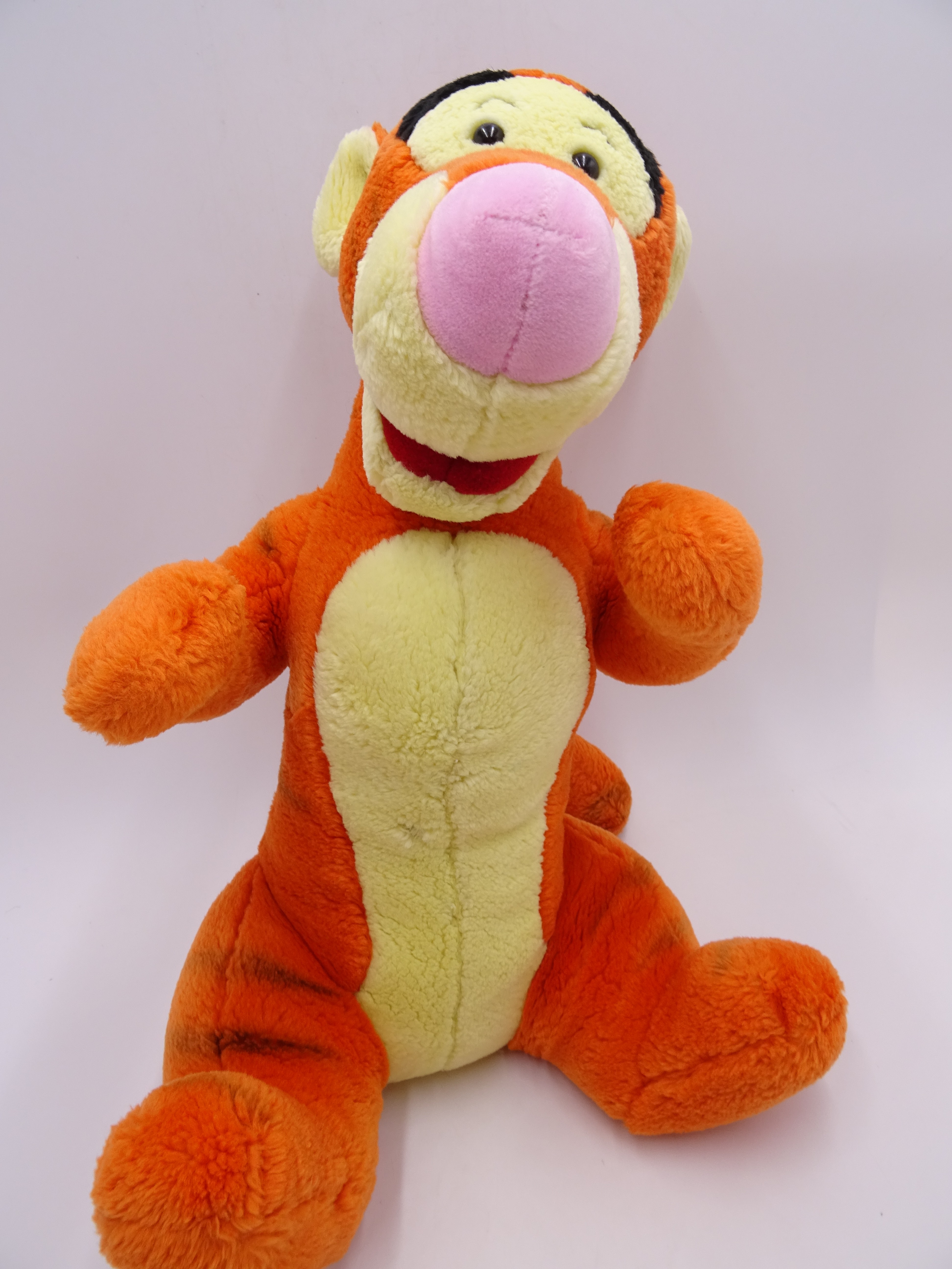 Voir photo 7 de Lot peluches Disney (Winnie, Bourriquet, Tigrou et Porcinet) Lot peluches Disney (Winnie, Bourriquet, Tigrou et Porcinet) État correct reconditionné photo 7