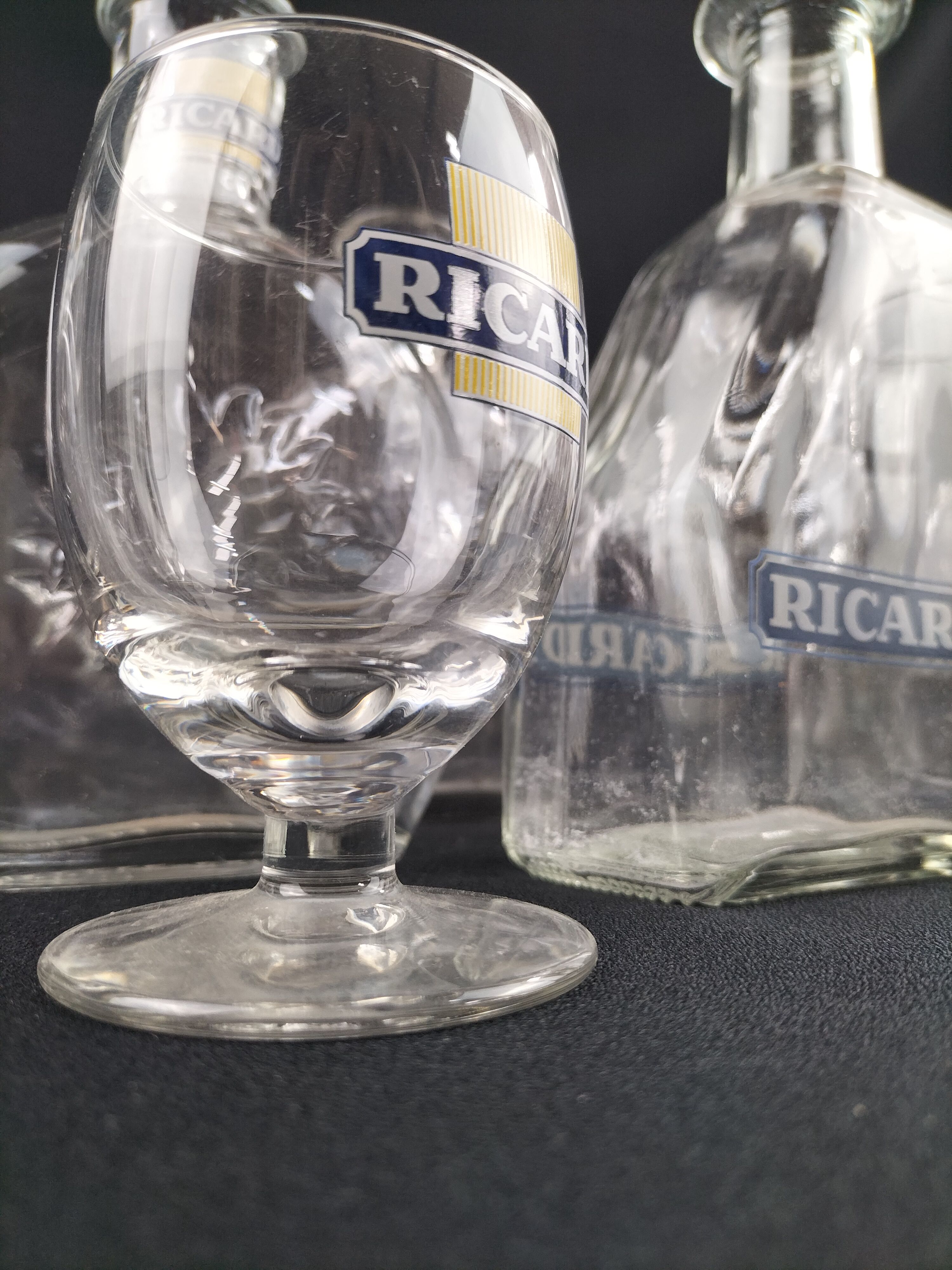 Voir photo 11 de 🔥 Lot Ricard Vintage Complet : 8 Carafes + 3 Verres + 4 Gobelets Offerts 🔥 🔥 Lot Ricard Vintage Complet : 8 Carafes + 3 Verres + 4 Gobelets Offerts 🔥 État correct reconditionné photo 11