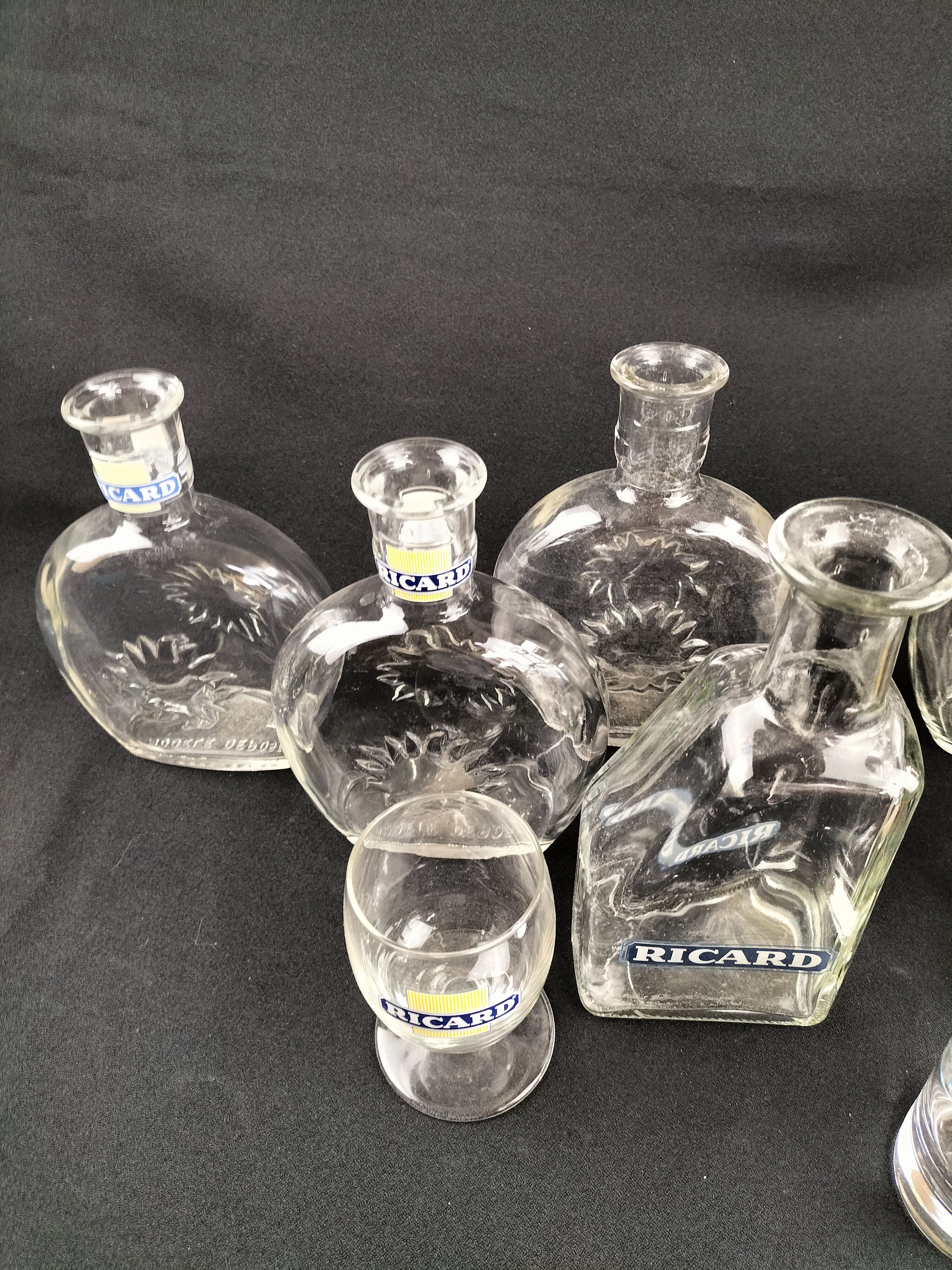 Voir photo 17 de 🔥 Lot Ricard Vintage Complet : 8 Carafes + 3 Verres + 4 Gobelets Offerts 🔥 🔥 Lot Ricard Vintage Complet : 8 Carafes + 3 Verres + 4 Gobelets Offerts 🔥 État correct reconditionné photo 17