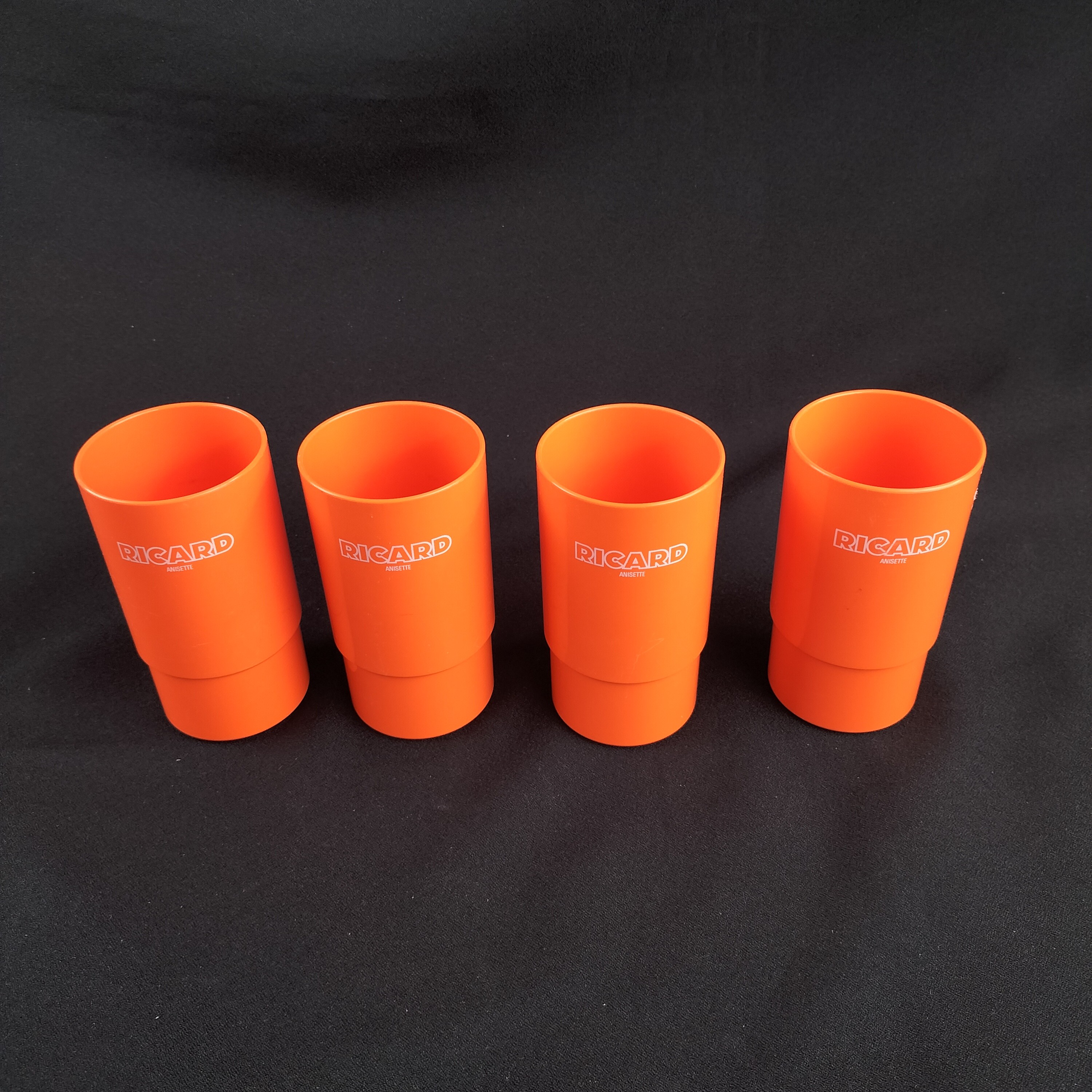 Voir photo 24 de 🔥 Lot Ricard Vintage Complet : 8 Carafes + 3 Verres + 4 Gobelets Offerts 🔥 🔥 Lot Ricard Vintage Complet : 8 Carafes + 3 Verres + 4 Gobelets Offerts 🔥 État correct reconditionné photo 24