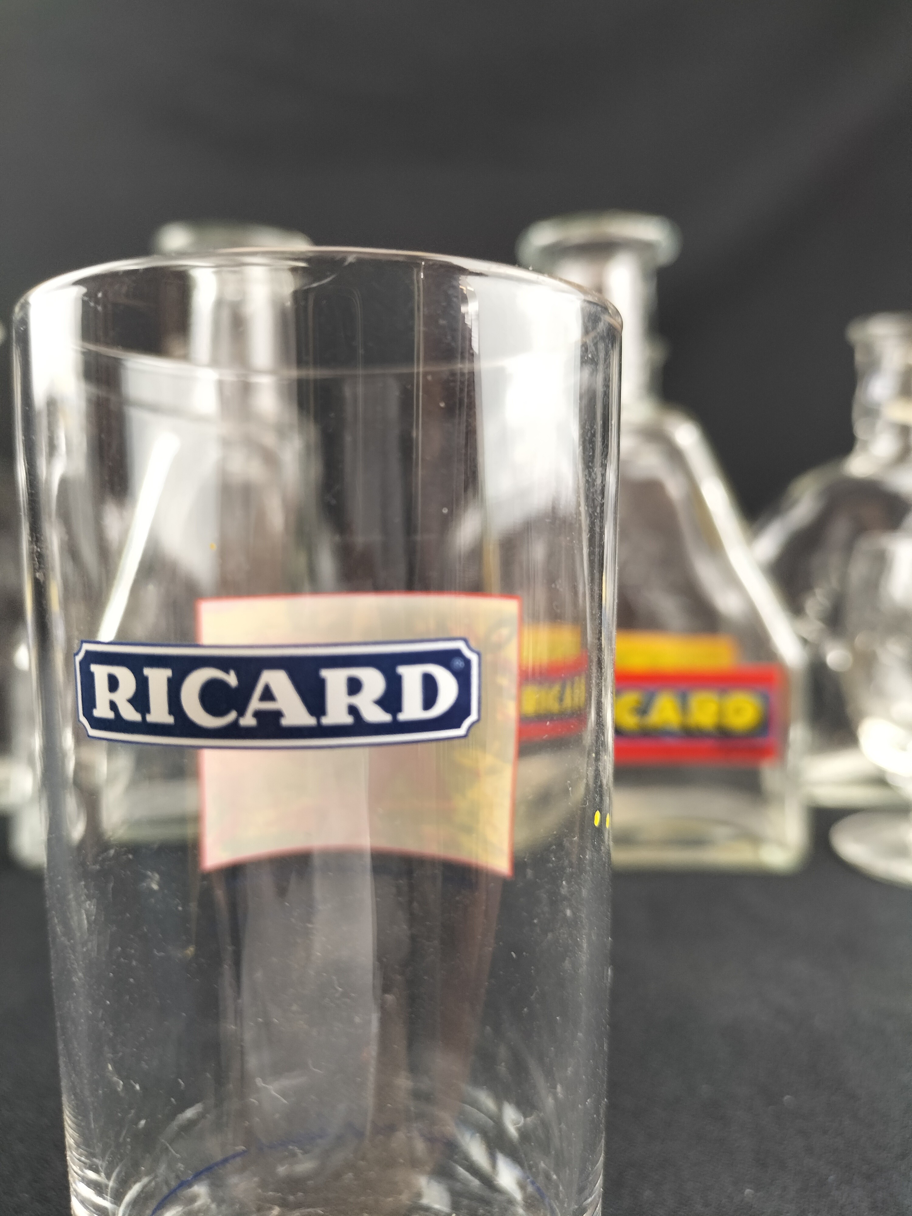 Voir photo 3 de 🔥 Lot Ricard Vintage Complet : 8 Carafes + 3 Verres + 4 Gobelets Offerts 🔥 🔥 Lot Ricard Vintage Complet : 8 Carafes + 3 Verres + 4 Gobelets Offerts 🔥 État correct reconditionné photo 3