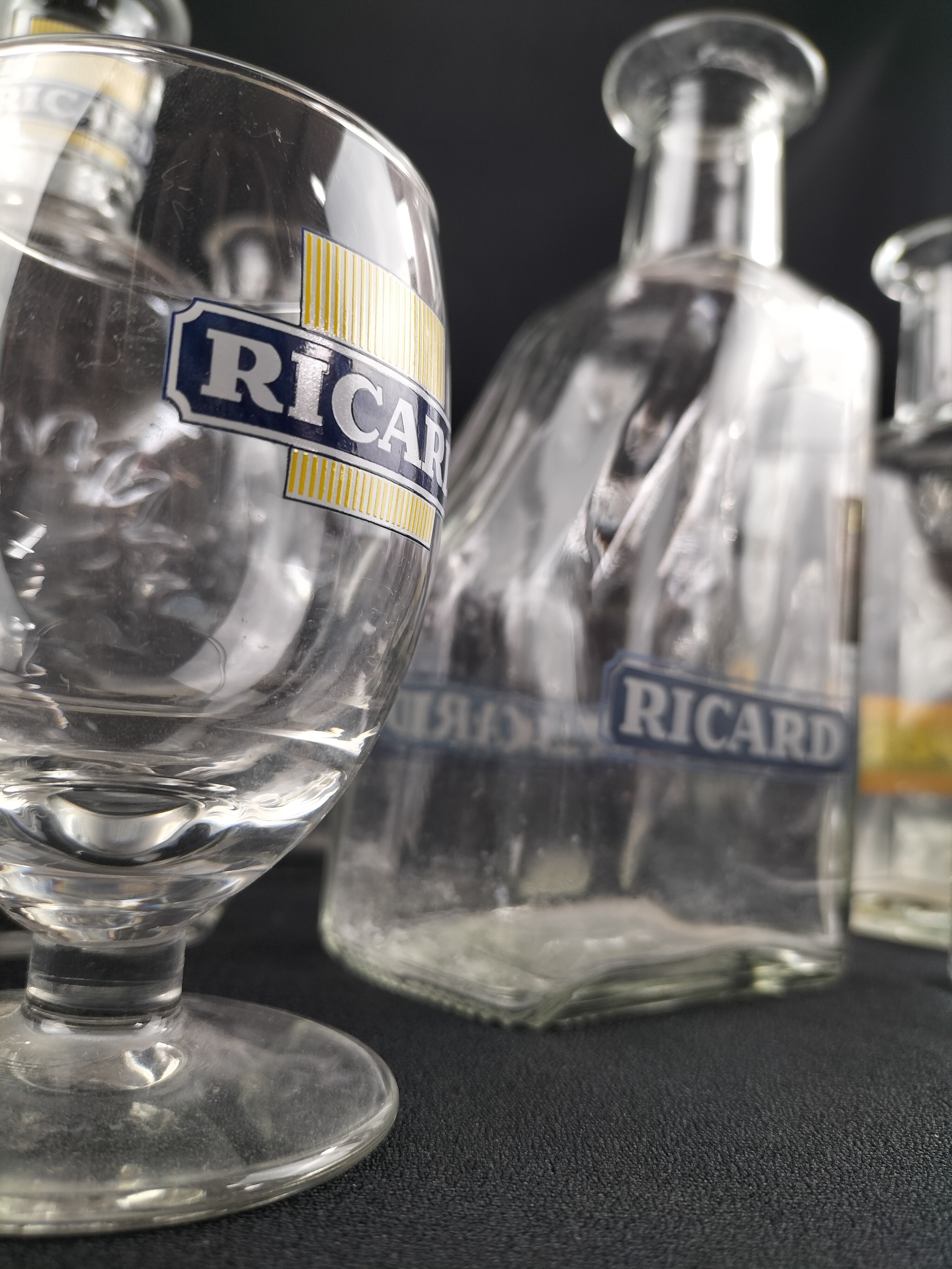 Voir photo 4 de 🔥 Lot Ricard Vintage Complet : 8 Carafes + 3 Verres + 4 Gobelets Offerts 🔥 🔥 Lot Ricard Vintage Complet : 8 Carafes + 3 Verres + 4 Gobelets Offerts 🔥 État correct reconditionné photo 4
