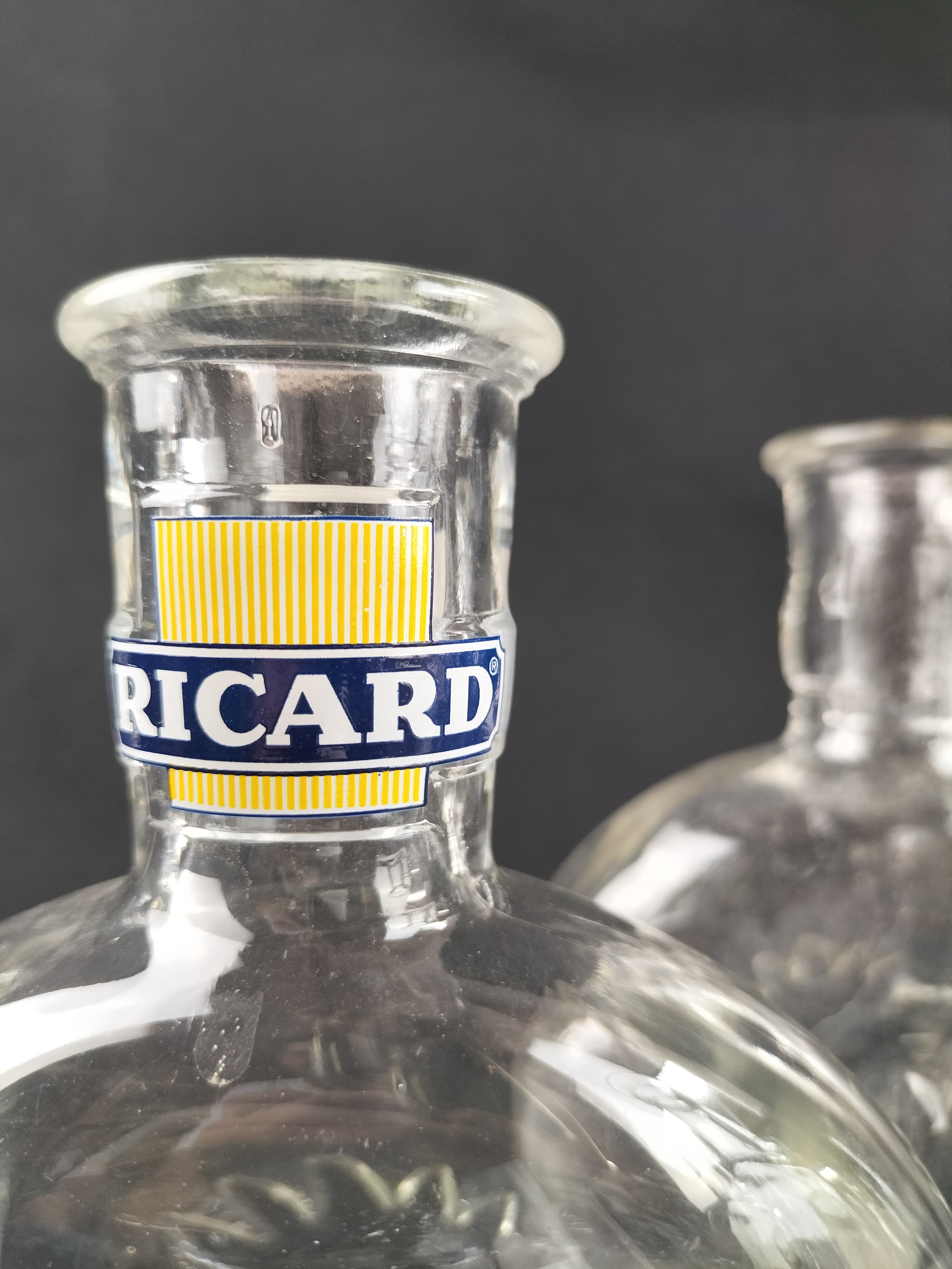 Voir photo 5 de 🔥 Lot Ricard Vintage Complet : 8 Carafes + 3 Verres + 4 Gobelets Offerts 🔥 🔥 Lot Ricard Vintage Complet : 8 Carafes + 3 Verres + 4 Gobelets Offerts 🔥 État correct reconditionné photo 5