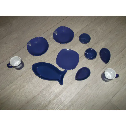Acheter Lot Vaisselle Diverse Bleu Foncé 10 Pièces Tbe occasion - 13,90 € Lot Vaisselle Diverse Bleu Foncé 10 Pièces Tbe occasion reconditionné disponible sur Rakuten