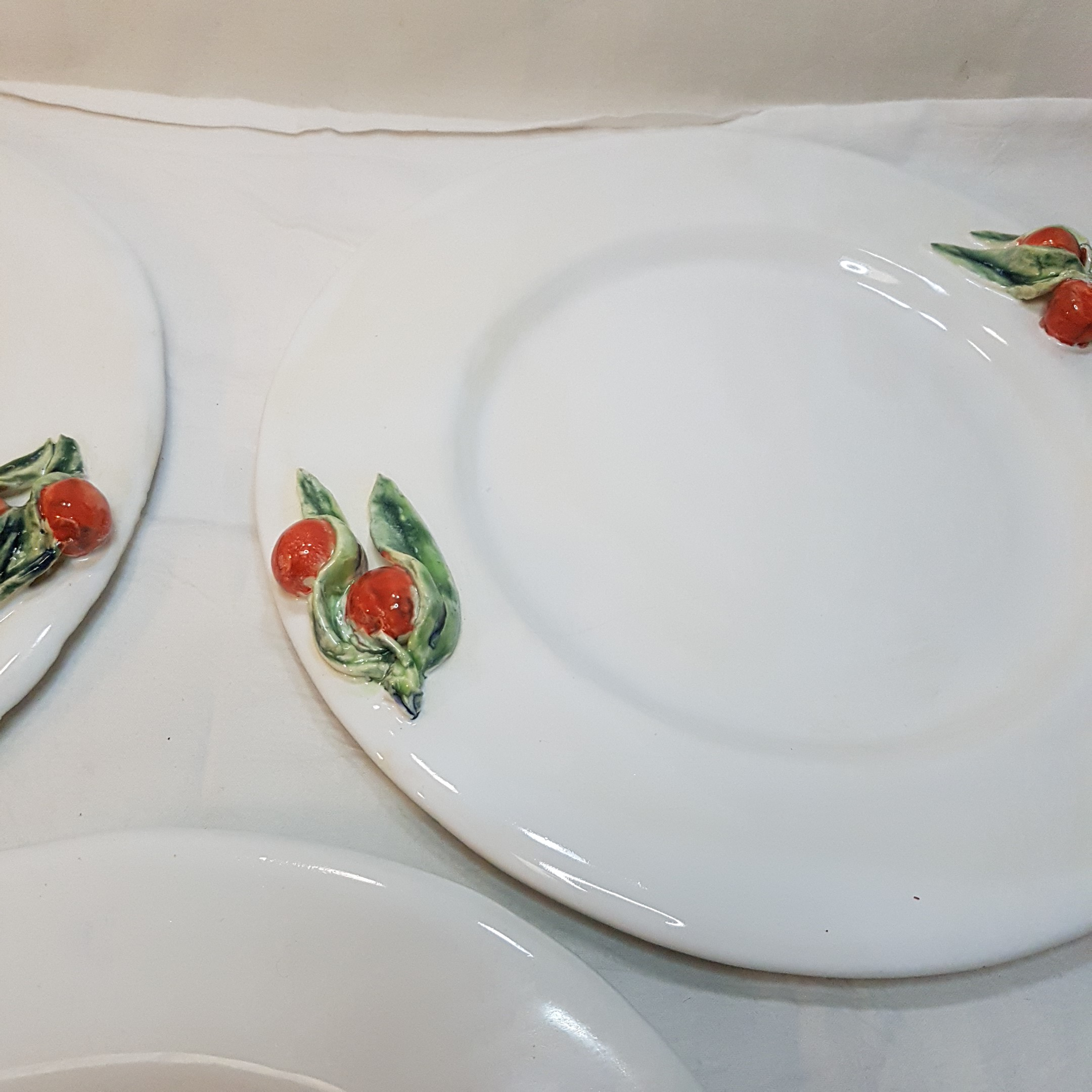 Voir photo 2 de Lots de 3 assiettes Lots de 3 assiettes Bon état reconditionné photo 2