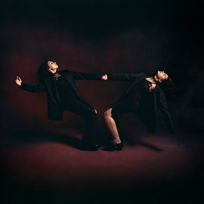 Acheter Love & Hyperbole État correct - 22,49 € Love & Hyperbole État correct reconditionné disponible sur Fnac