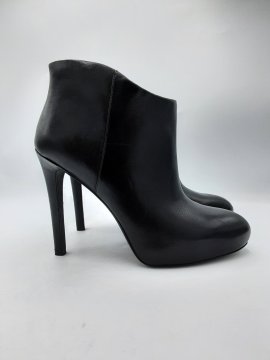 Low boots ASH noires de seconde main - 40,00 € Low boots ASH noires de seconde main reconditionné disponible sur Claquettes Market