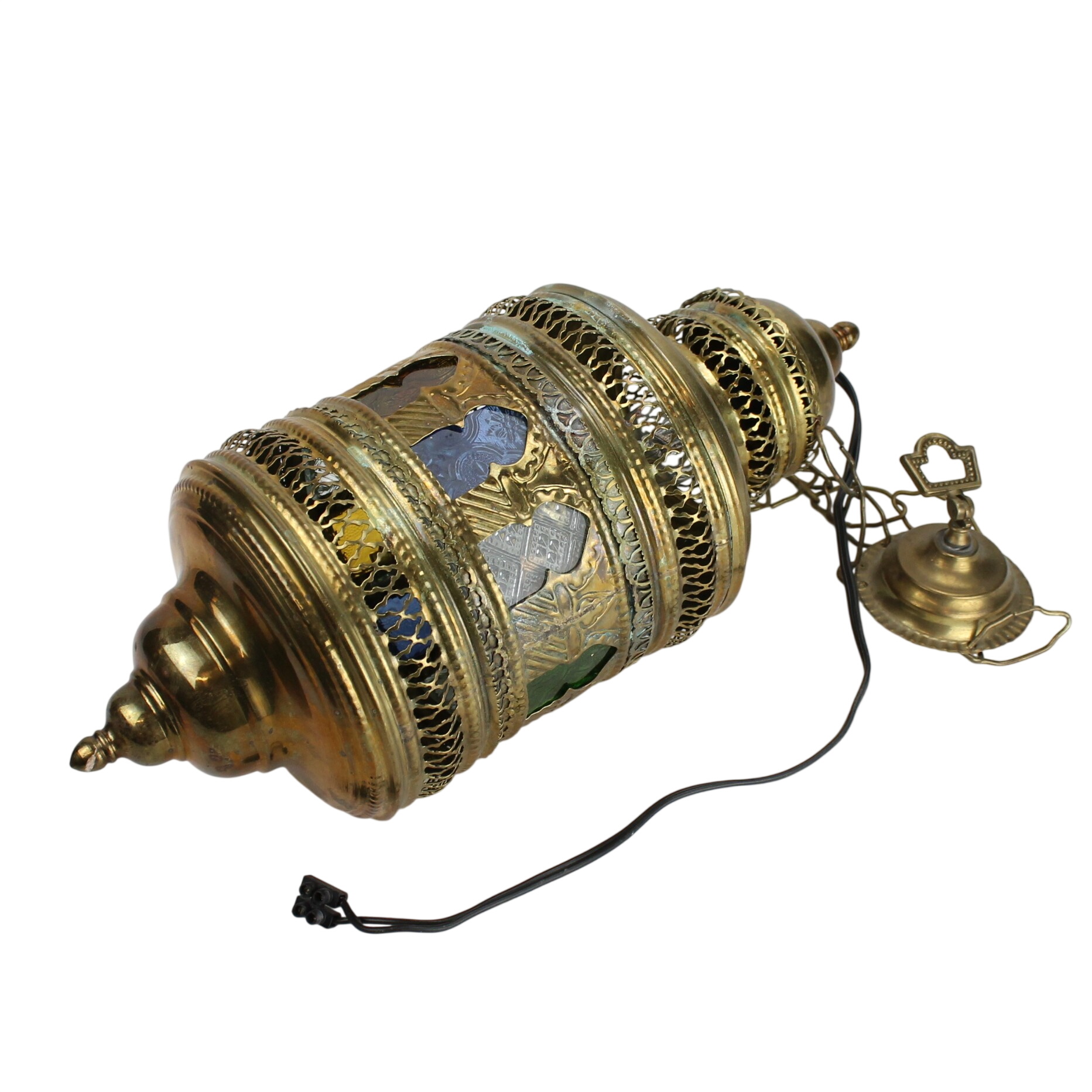 Luminaire, suspension Orientale - Cuivre et verre Bon état - 25,00 € Luminaire, suspension Orientale - Cuivre et verre Bon état reconditionné disponible sur Label Emmaüs