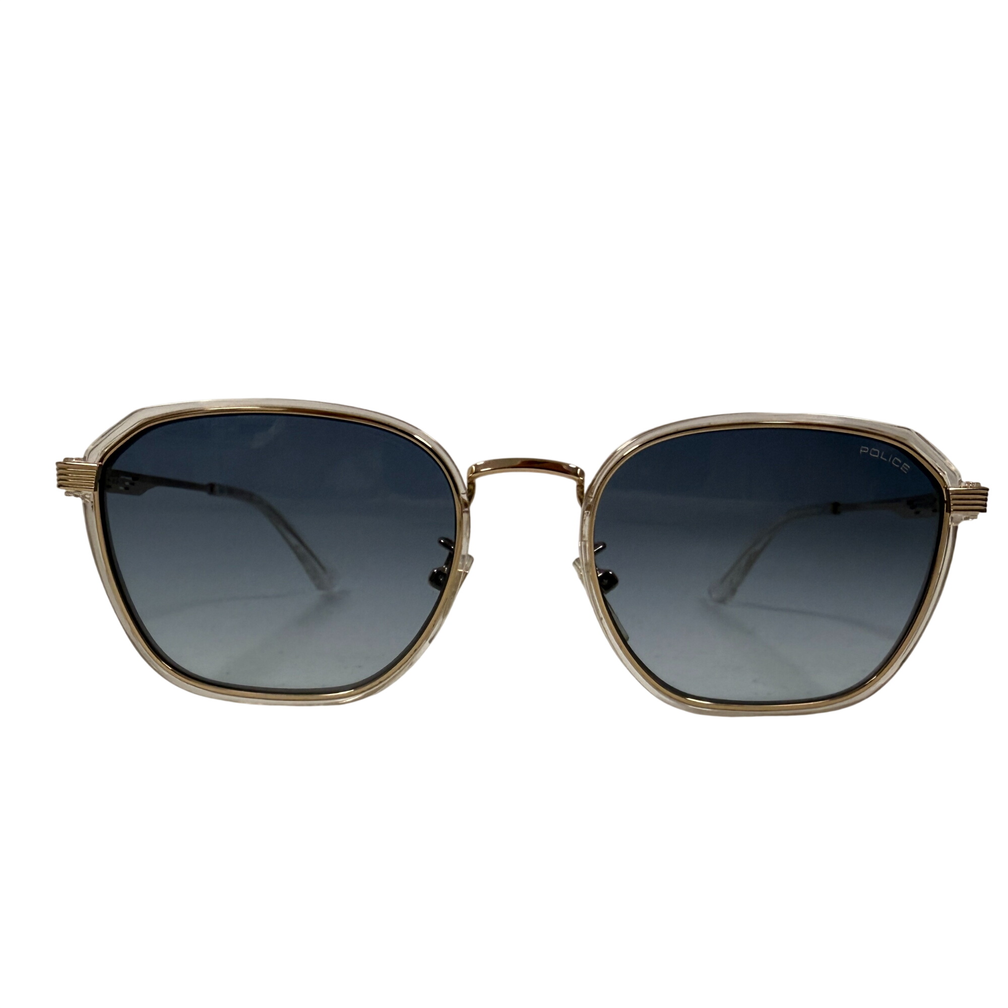 Acheter Lunette de soleil, marque : POLICE, teinte degradé bleu + cadeau Bon état - 34,99 € Lunette de soleil, marque : POLICE, teinte degradé bleu + cadeau Bon état reconditionné disponible sur Label Emmaüs