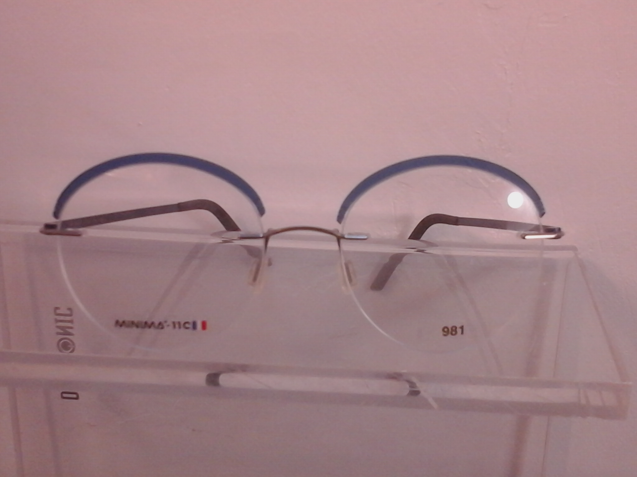 Voir photo 2 de Lunette de vue marque MINIMA Lunette de vue marque MINIMA reconditionné photo 2