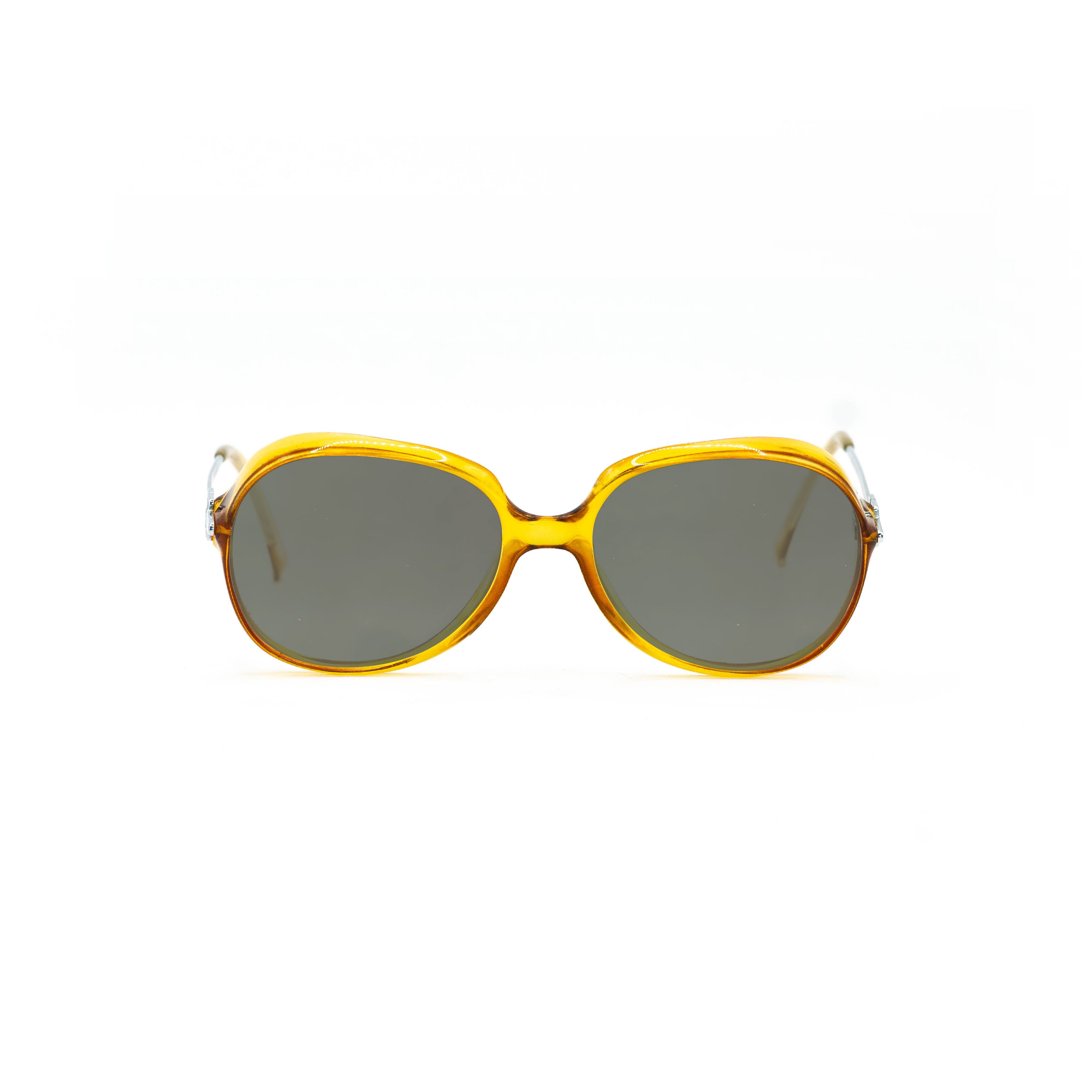 Lunettes Vienna Line - 1052 Reconditionné - 110,00 € Lunettes Vienna Line - 1052 Reconditionné reconditionné disponible sur Oculus Reparo
