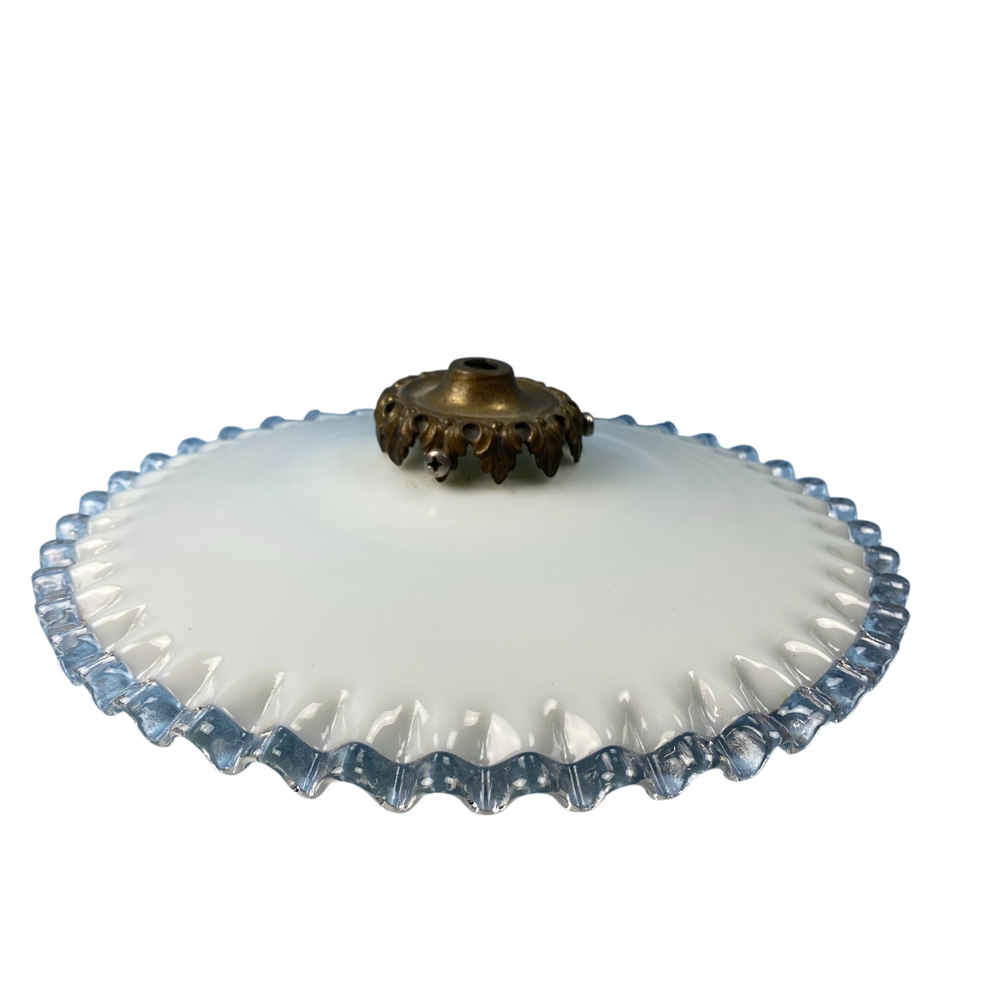 Acheter Lustre blanc Très bon état - 50,00 € Lustre blanc Très bon état reconditionné disponible sur Label Emmaüs