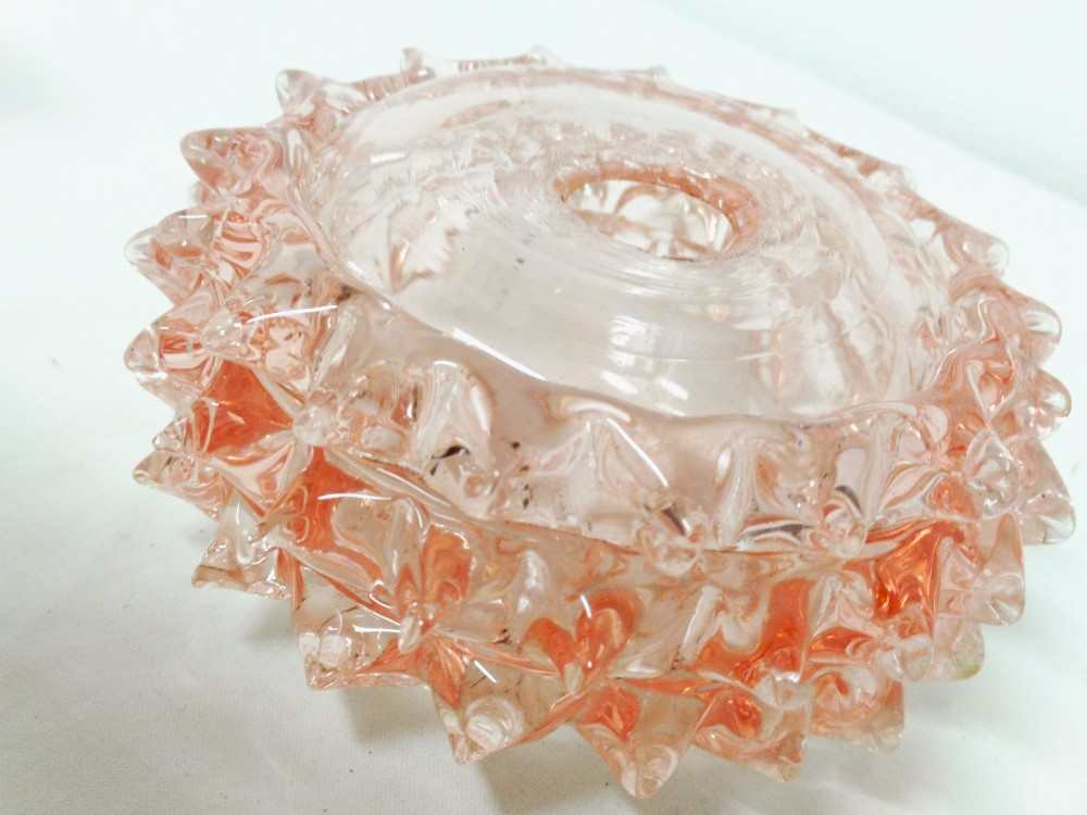 Voir photo 14 de Lustre en verre Murano rose gravé, Art Déco. Modèle tulipes et feuilles. Pièces détachées. Retrait en boutique Lustre en verre Murano rose gravé, Art Déco. Modèle tulipes et feuilles. Pièces détachées. Retrait en boutique Bon état reconditionné photo 14