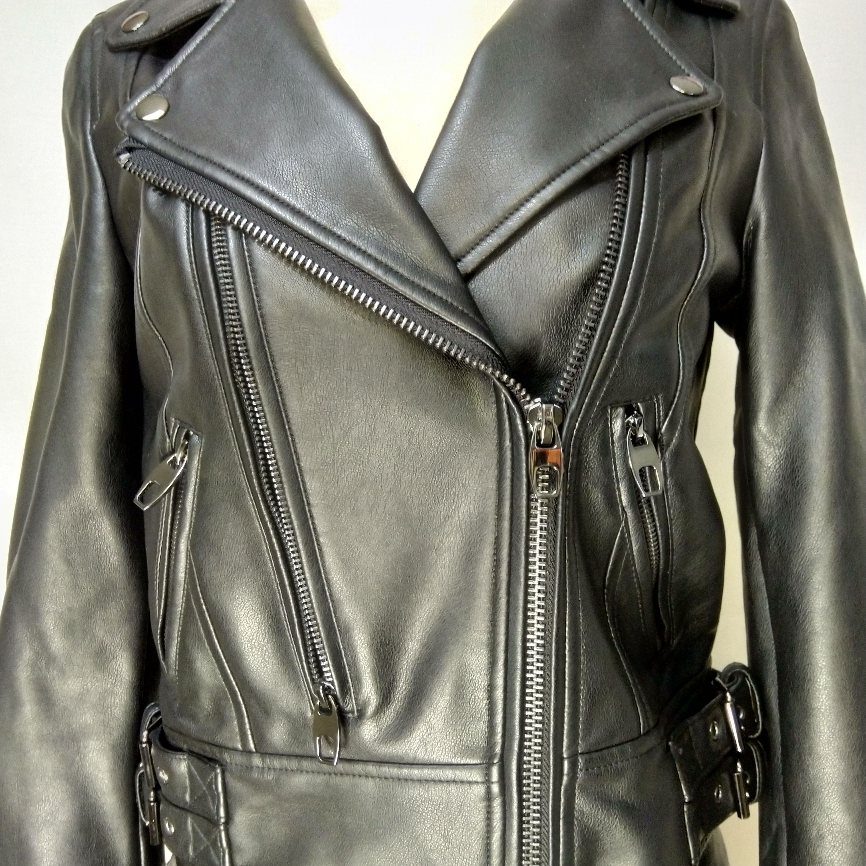 Voir photo 5 de M158 - Perfecto en simili cuir - Vero Moda - Taille XS M158 - Perfecto en simili cuir - Vero Moda - Taille XS Très bon état reconditionné photo 5