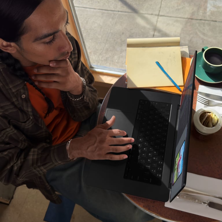 Voir photo 3 de MacBook Pro M3 Max (2023) 14.2', 1 To 36 Go Apple GPU 30, Noir sidéral - AZERTY - Excellent état | Dero MacBook Pro M3 Max (2023) 14.2', 1 To 36 Go Apple GPU 30, Noir sidéral - AZERTY - Excellent état Parfait état Apple reconditionné photo 3 | Dero