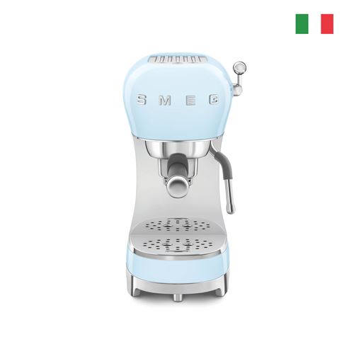 Machine à expresso Smeg ECF02PBEU Bleu azur État correct - 209,99 € Machine à expresso Smeg ECF02PBEU Bleu azur État correct Smeg reconditionné disponible sur Fnac