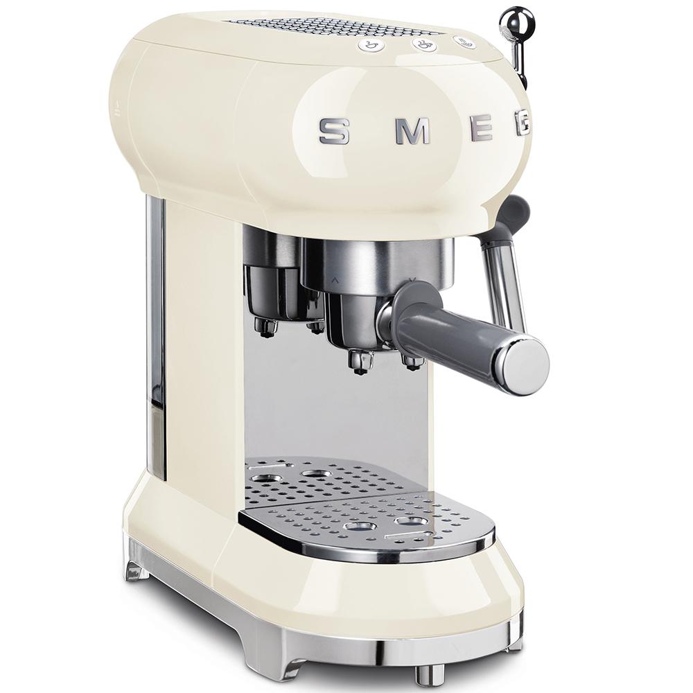 Machine Expresso Compatible Nespresso Smeg ECF01CREU 1,0000L - Crème Reconditionné Smeg reconditionné disponible sur Backmarket