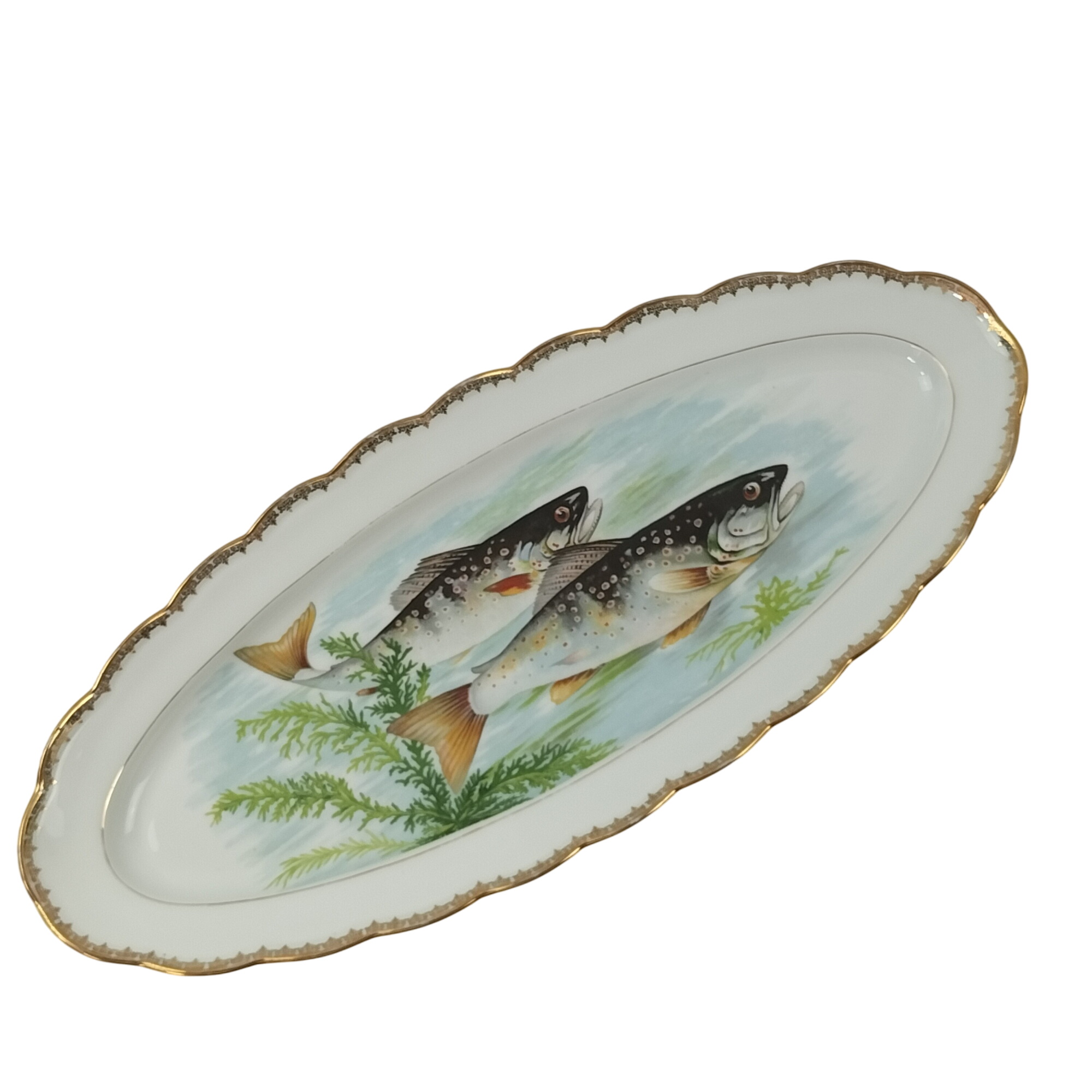 Magnifique grand plat de service ovale "Poisson" en porcelaine lourde "Pommer Dureil" l'Etoile Porcelaine Bon état - 11,00 € Magnifique grand plat de service ovale "Poisson" en porcelaine lourde "Pommer Dureil" l'Etoile Porcelaine Bon état reconditionné disponible sur Label Emmaüs