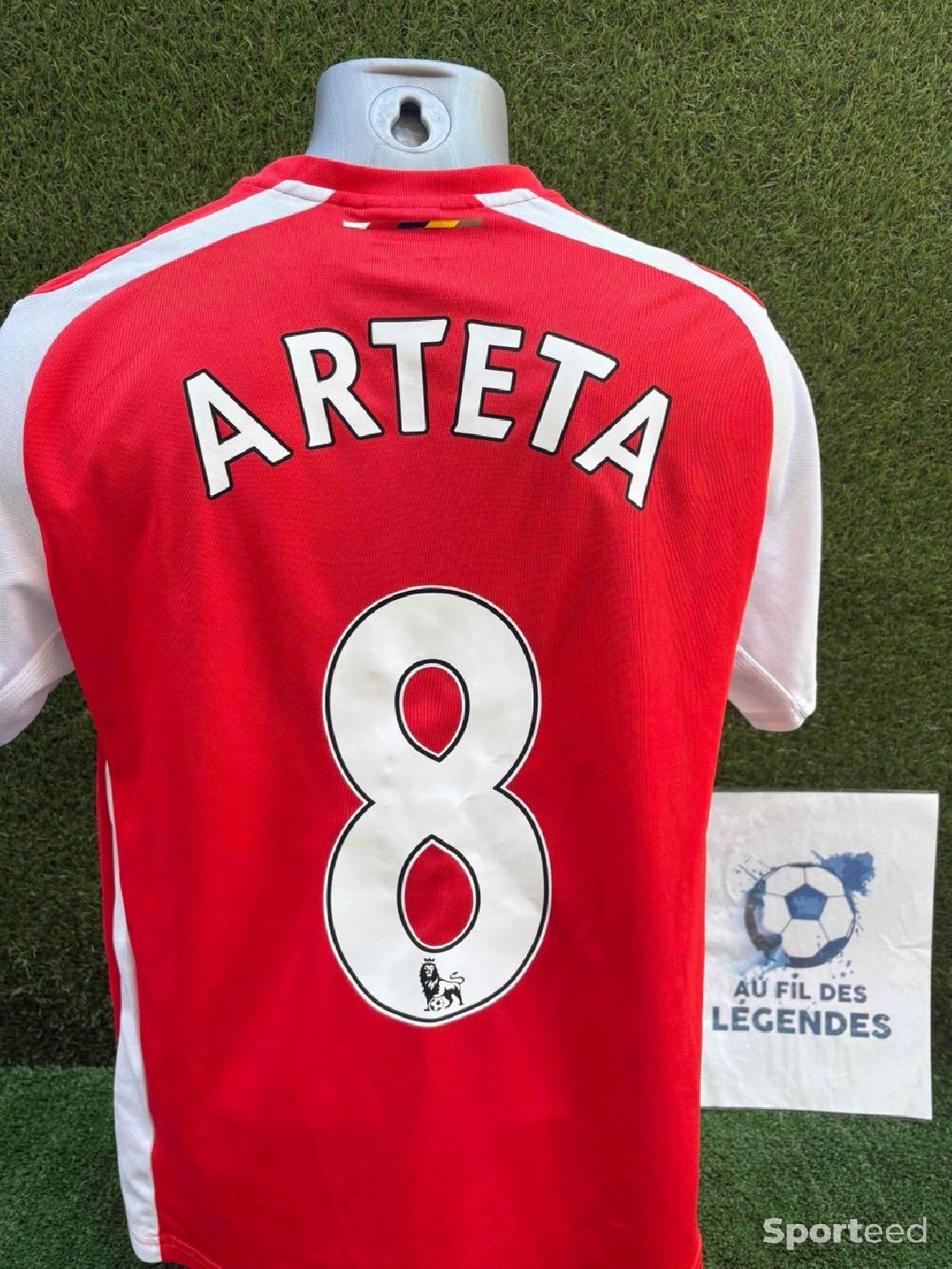 Maillot Arteta arsenal Très bon état reconditionné disponible sur Sporteed