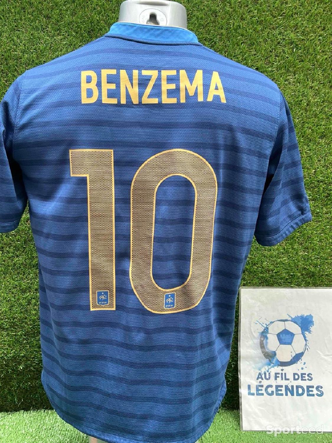Maillot Benzema équipe de France Très bon état Nike reconditionné disponible sur Sporteed
