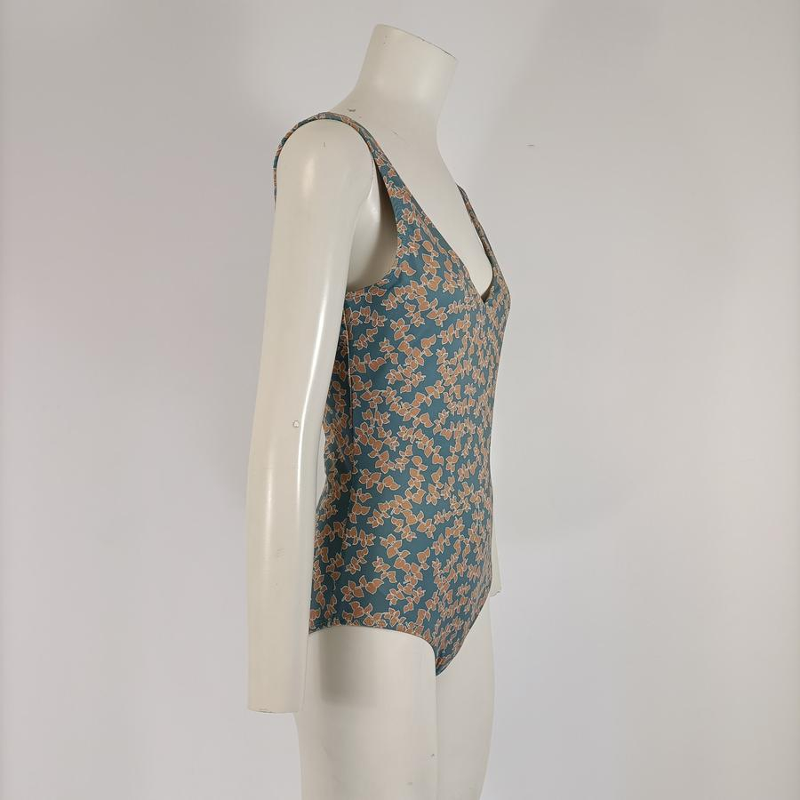 Voir photo 3 de Maillot de bain 1 pièce fleuri bleu femme taille M décolleté V dos échancré Maillot de bain 1 pièce fleuri bleu femme taille M décolleté V dos échancré Parfait état reconditionné photo 3