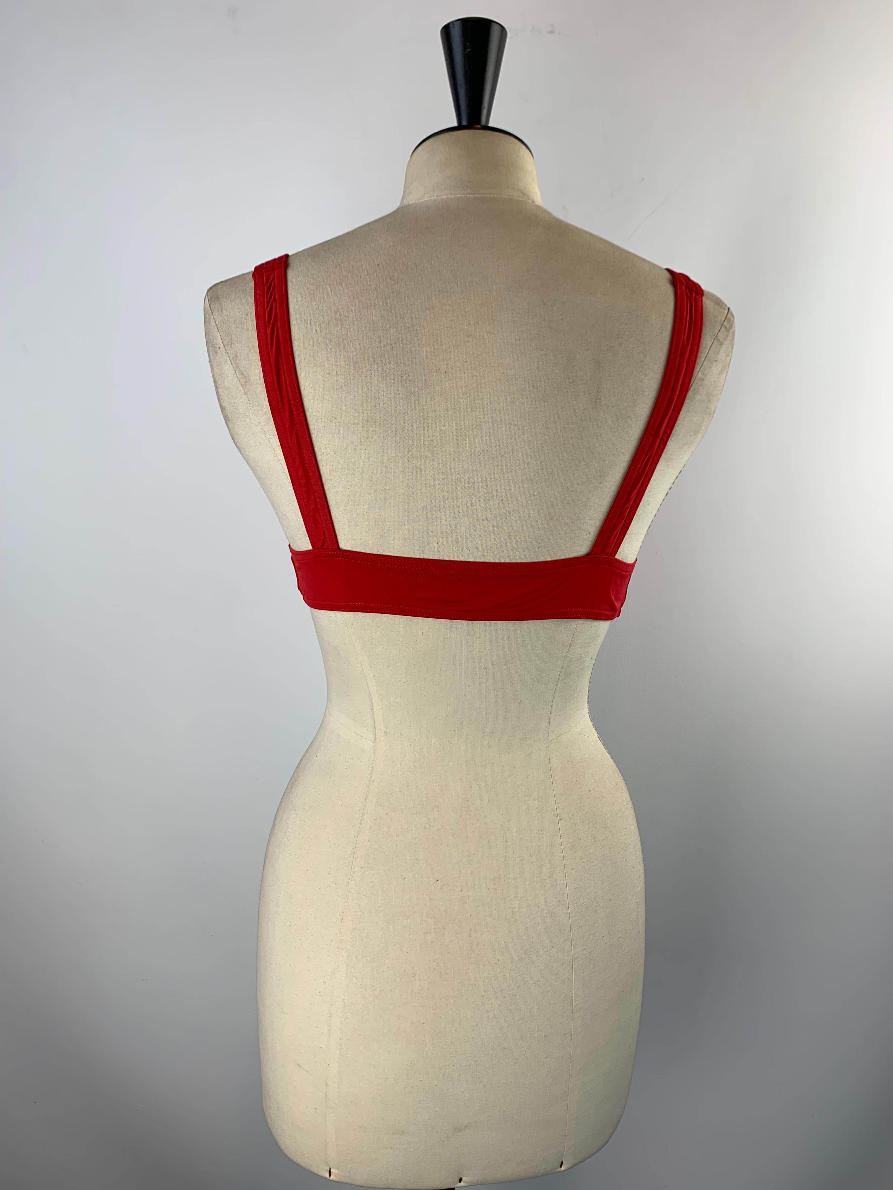 Voir photo 2 de MAILLOT DE BAIN 2 PIÈCE XS ROUGE LYOUM MAILLOT DE BAIN 2 PIÈCE XS ROUGE LYOUM Parfait état reconditionné photo 2