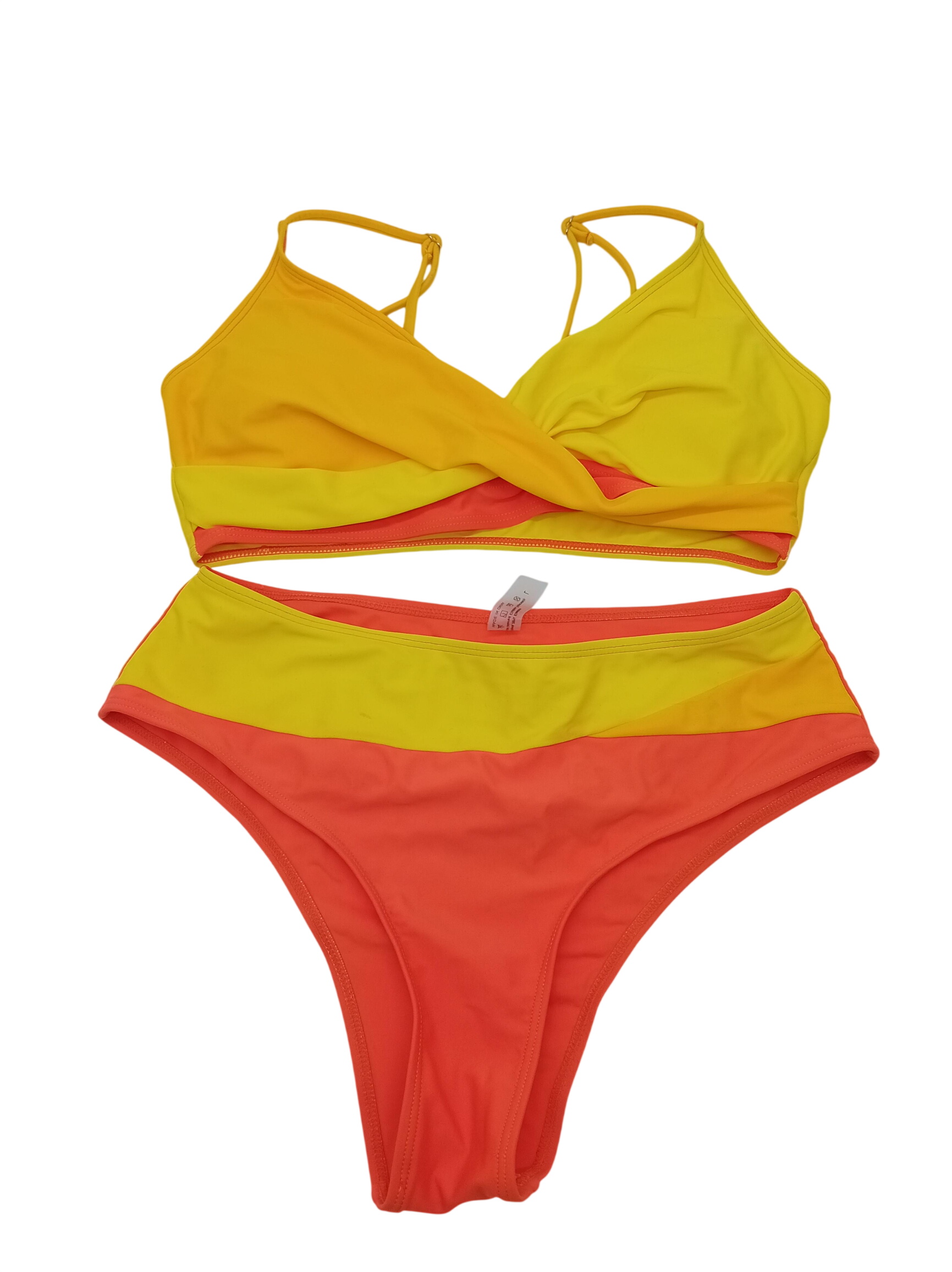 Acheter Maillot De Bain 2 Pièces Color-block Jaune Et Orange L (T5130) Très bon état - 10,00 € Maillot De Bain 2 Pièces Color-block Jaune Et Orange L (T5130) Très bon état reconditionné disponible sur Label Emmaüs