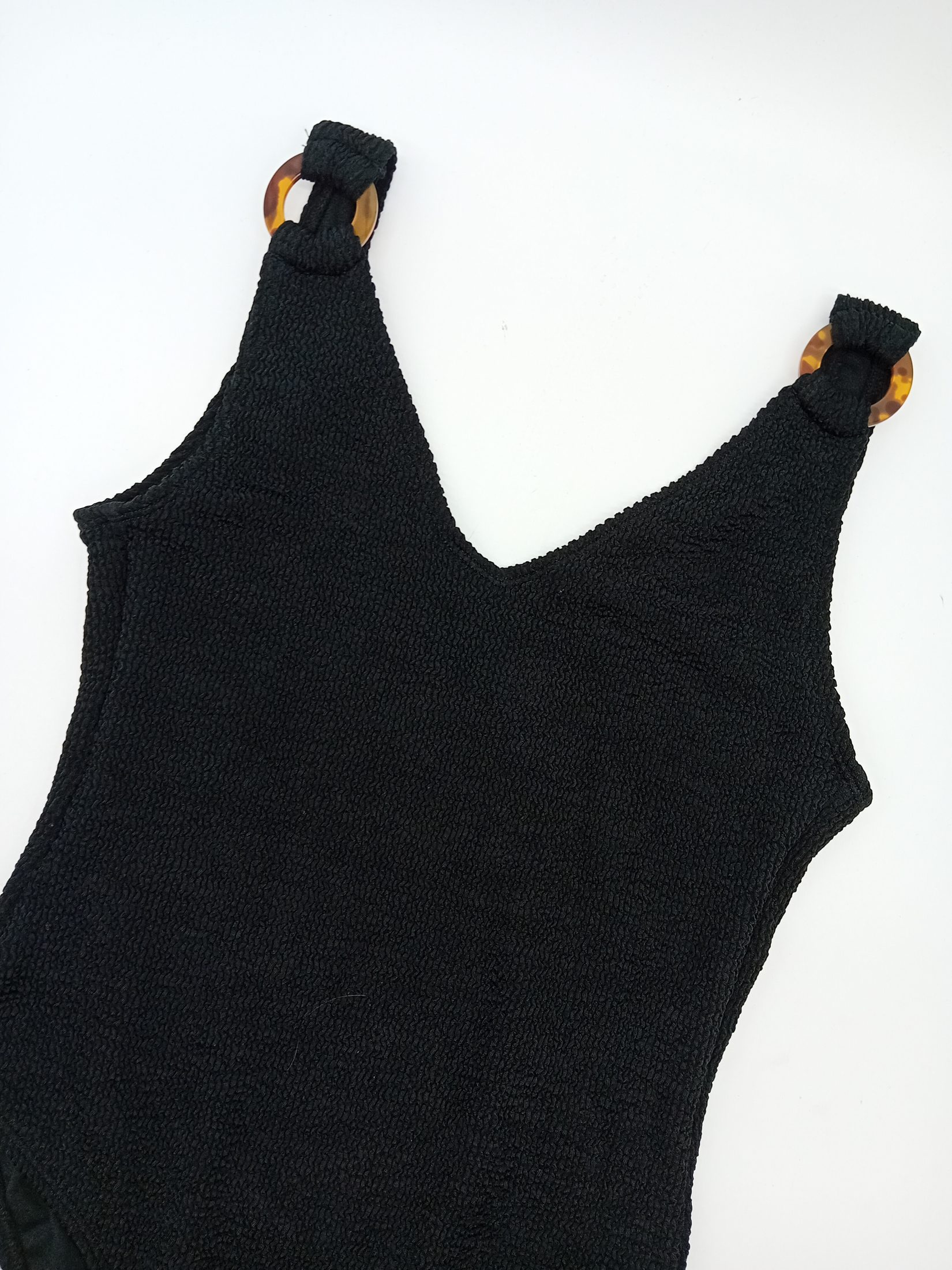 Voir photo 2 de Maillot De Bain Une Pièce Na-kd Noir Gaufré (T5865) Maillot De Bain Une Pièce Na-kd Noir Gaufré (T5865) Très bon état reconditionné photo 2