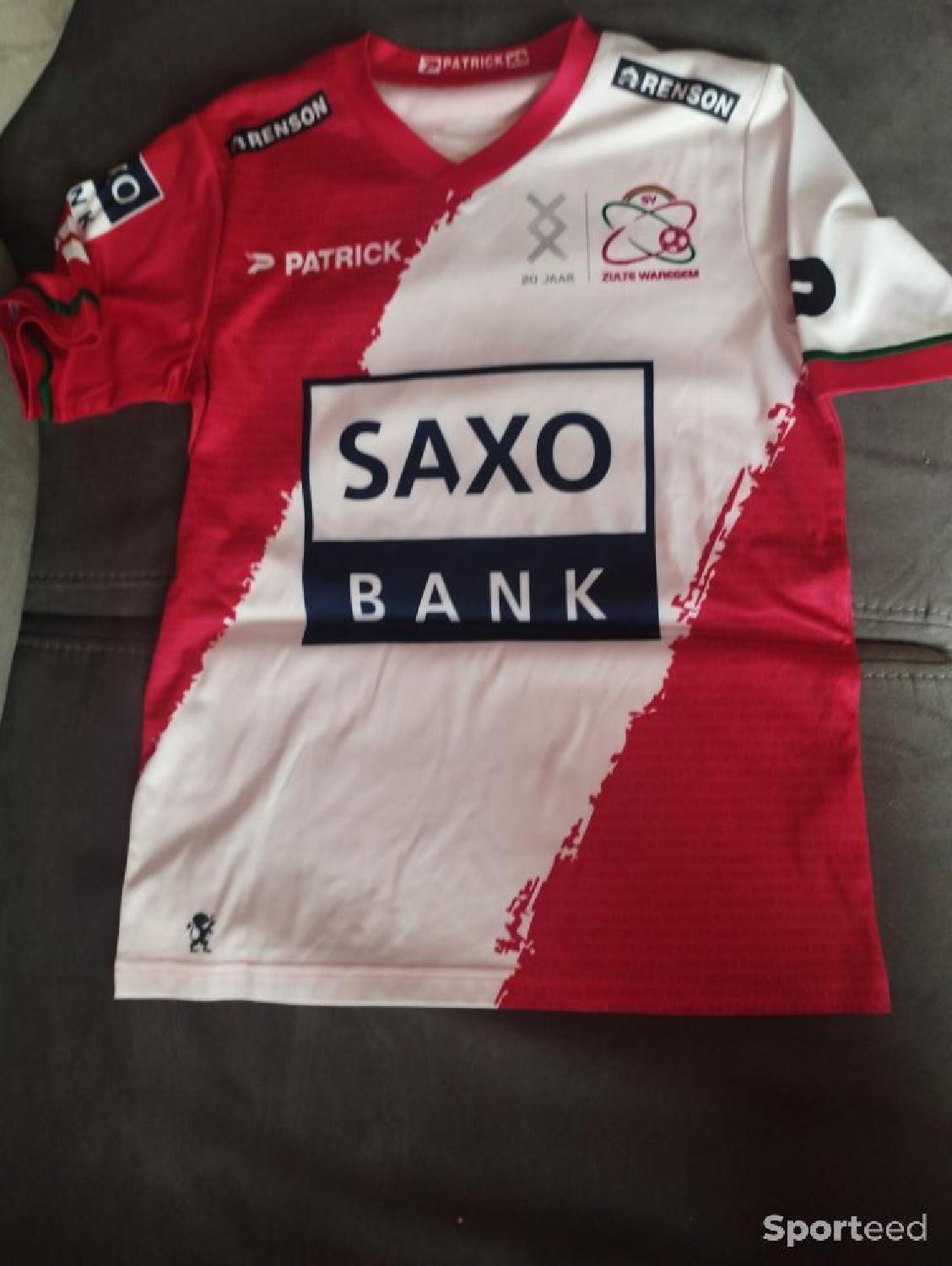Maillot de foot XS Très bon état reconditionné disponible sur Sporteed