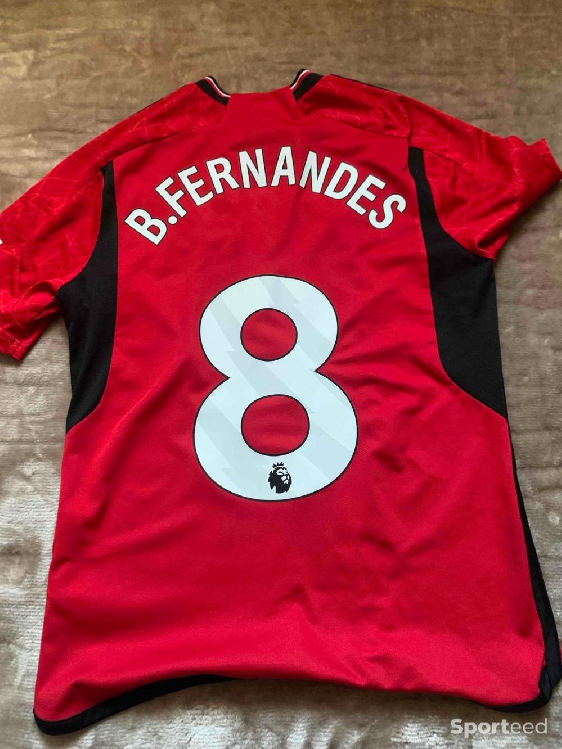 Maillot Fernandes Manchester United Très bon état reconditionné disponible sur Sporteed