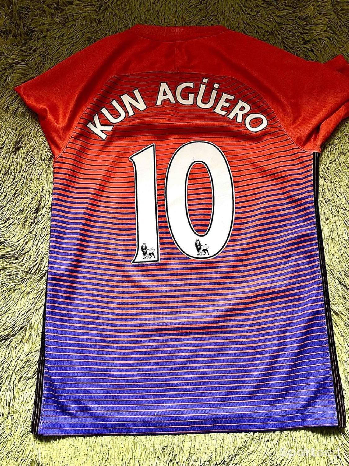 Maillot football Aguero Manchester city Très bon état Nike reconditionné disponible sur Sporteed | Dero