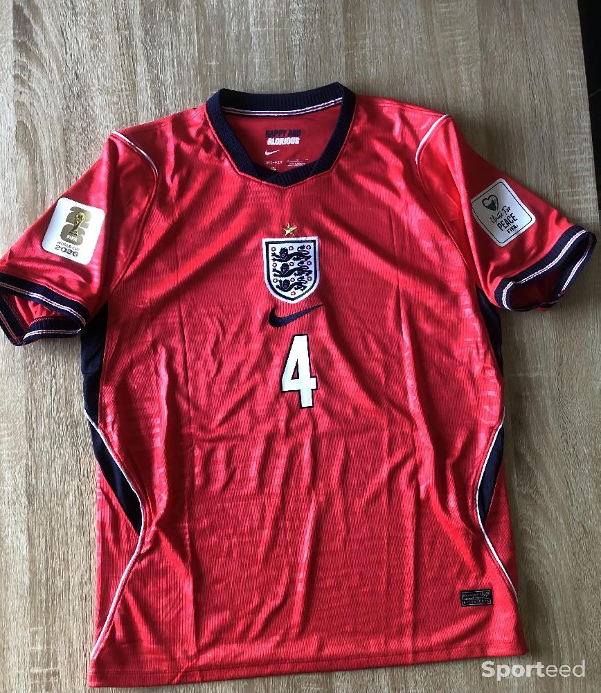 maillot football Parfait état reconditionné disponible sur Sporteed
