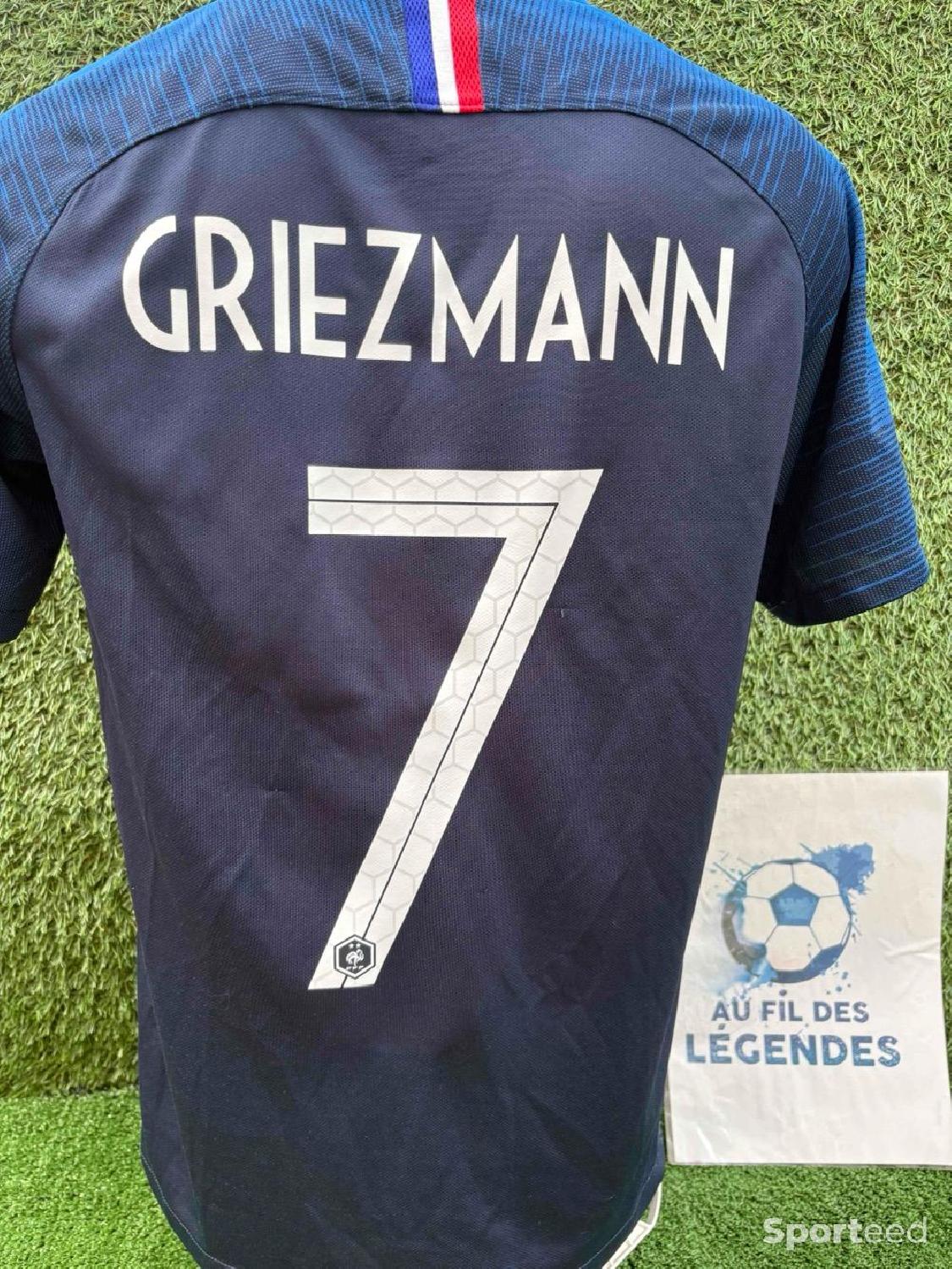 Maillot Griezmann équipe de France Très bon état Nike reconditionné disponible sur Sporteed | Dero