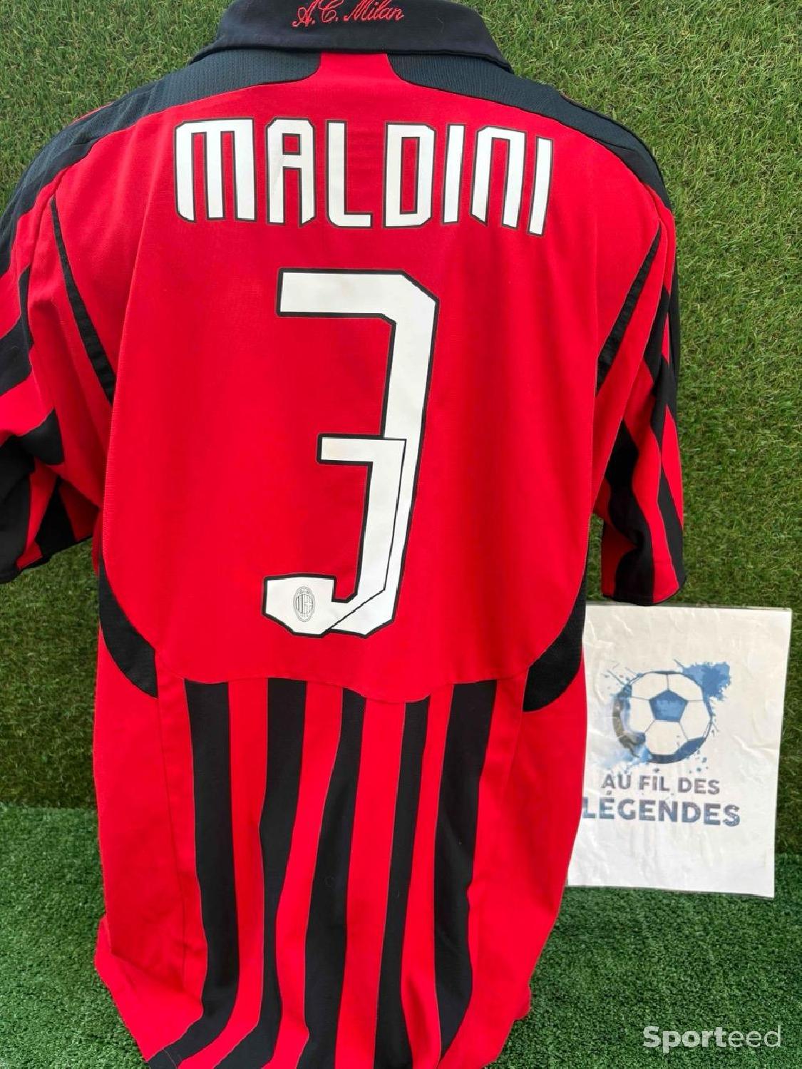 Maillot maldini milan ac Très bon état reconditionné disponible sur Sporteed