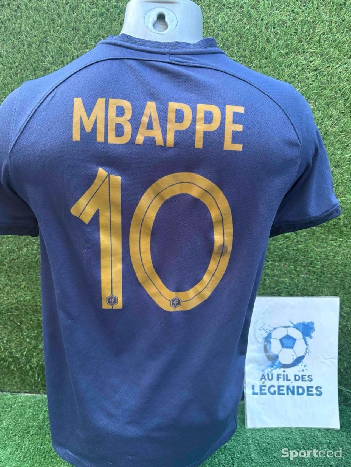 Maillot Mbappé équipe de France Très bon état Nike reconditionné disponible sur Sporteed