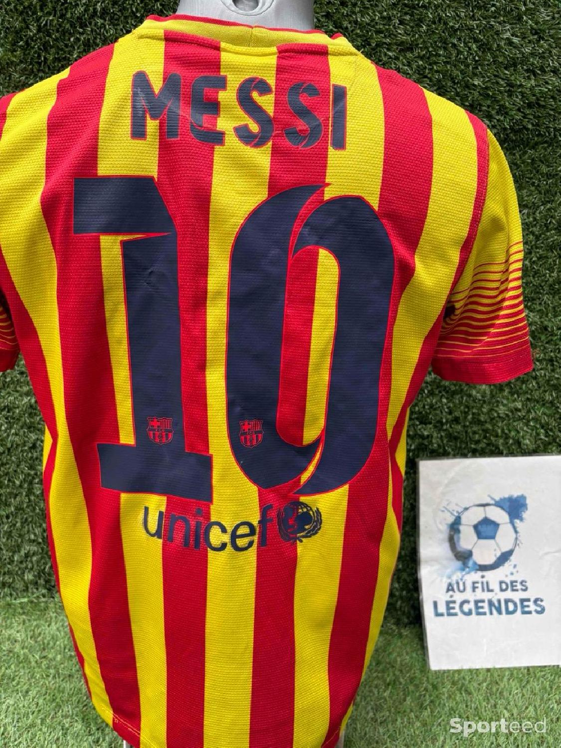 Maillot Messi Barcelone Très bon état Nike reconditionné disponible sur Sporteed
