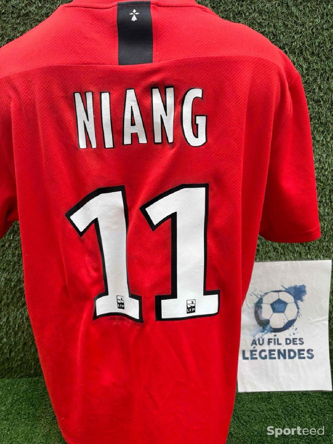 Maillot niang stade rennais Très bon état Puma reconditionné disponible sur Sporteed | Dero